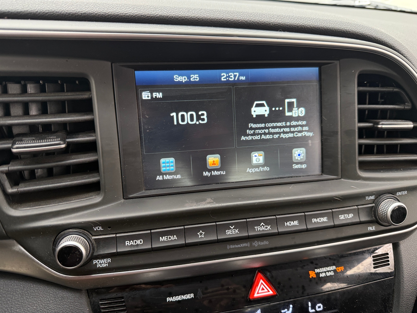 Thumbnail: 2020 Hyundai Elantra - 4