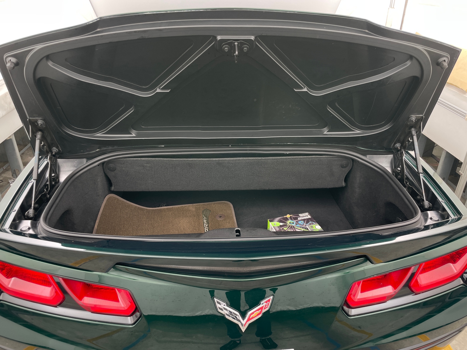 Thumbnail: 2014 Chevrolet Corvette - 5