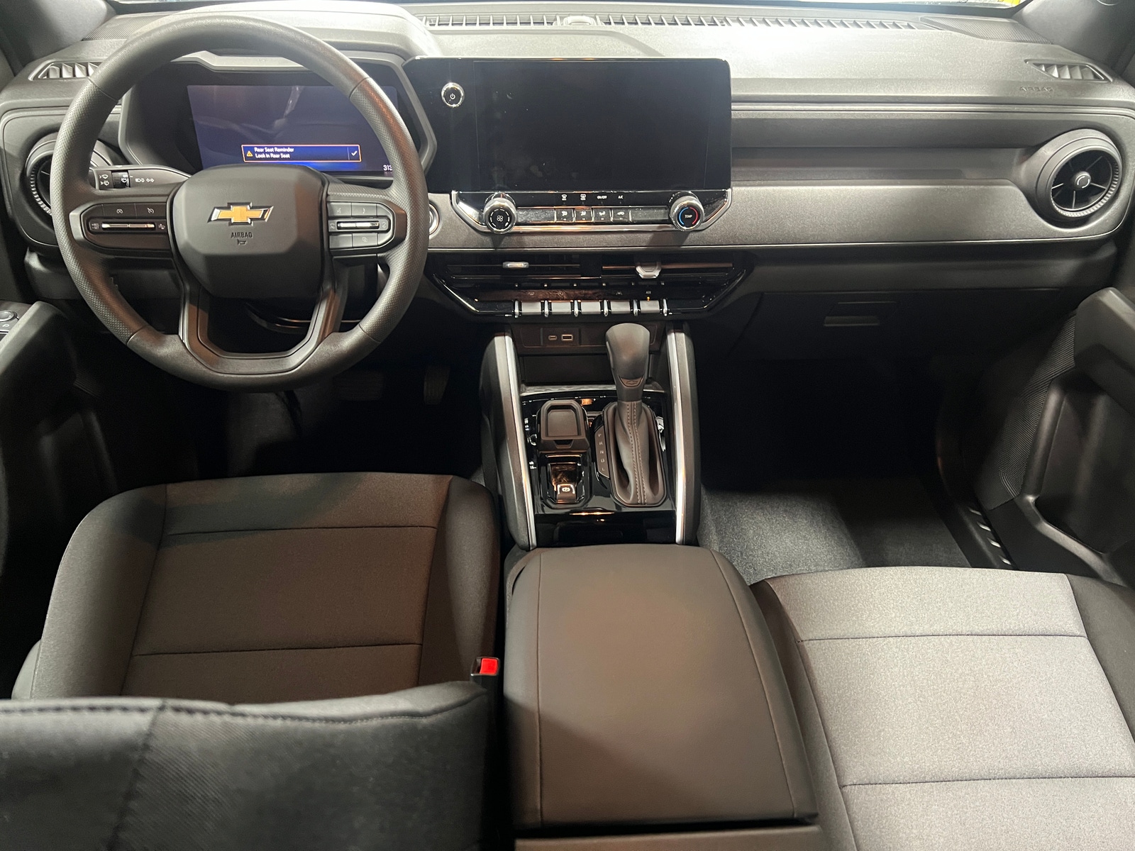 Thumbnail: 2025 Chevrolet Colorado - 3