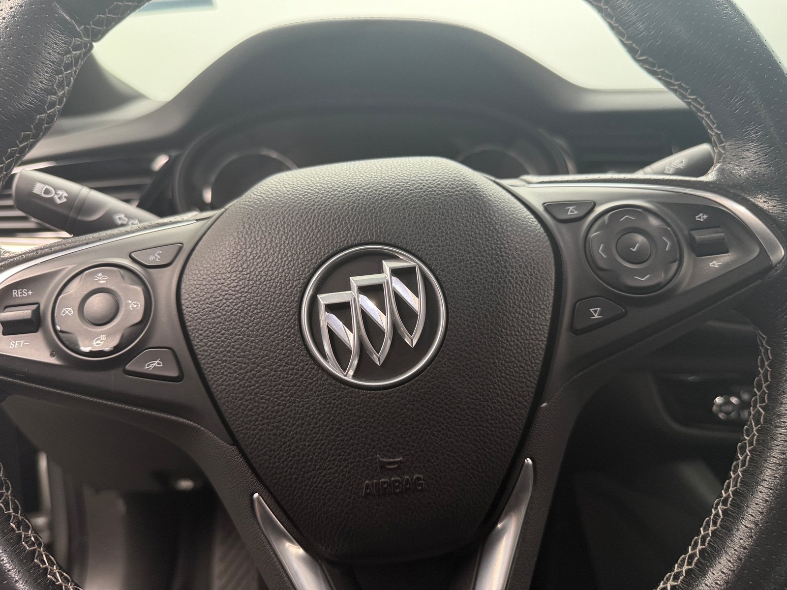 Thumbnail: 2018 Buick Regal - 4