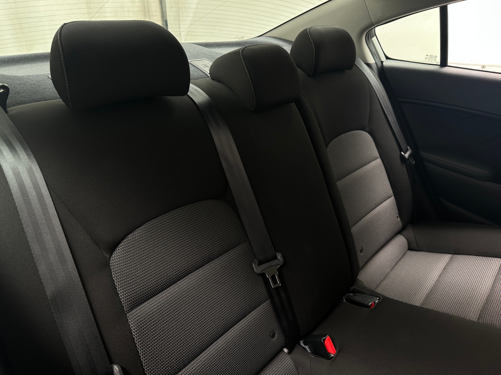 Thumbnail: 2017 Kia Forte - 6