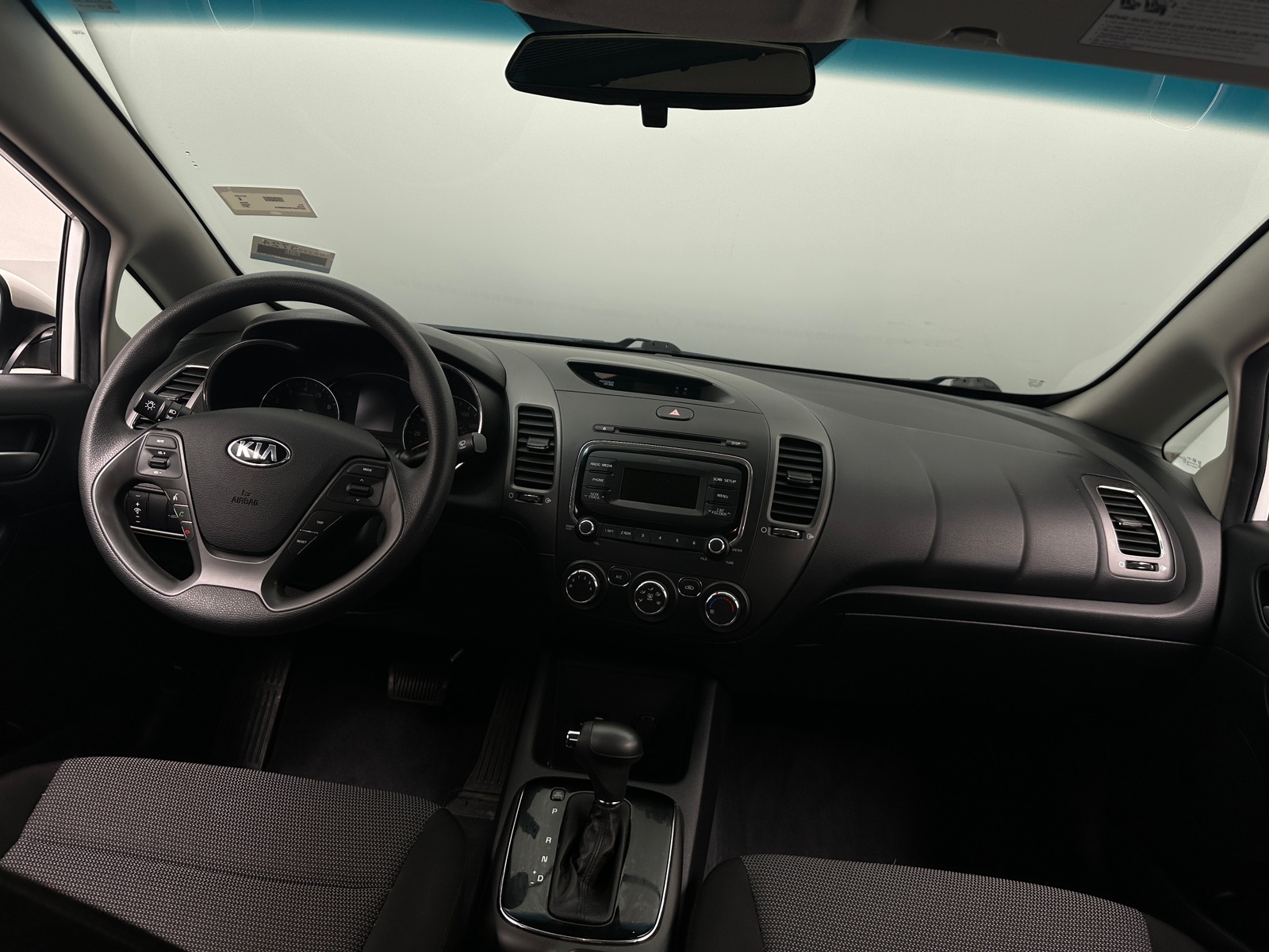Thumbnail: 2017 Kia Forte - 3