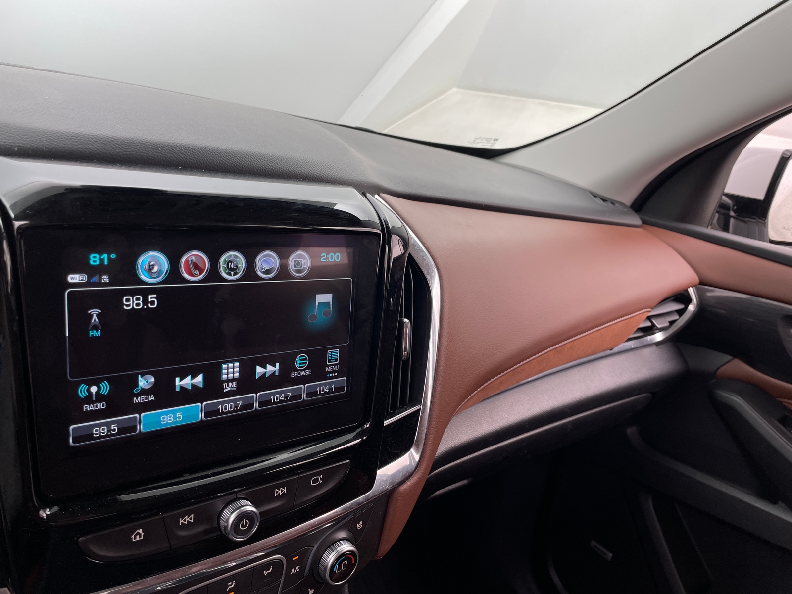 Thumbnail: 2018 Chevrolet Traverse - 3