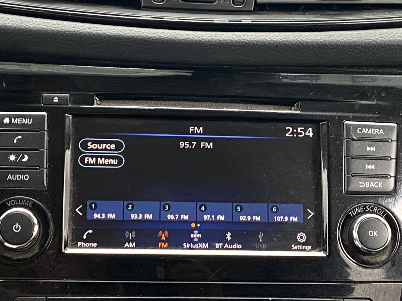 Thumbnail: 2019 Nissan Rogue - 4