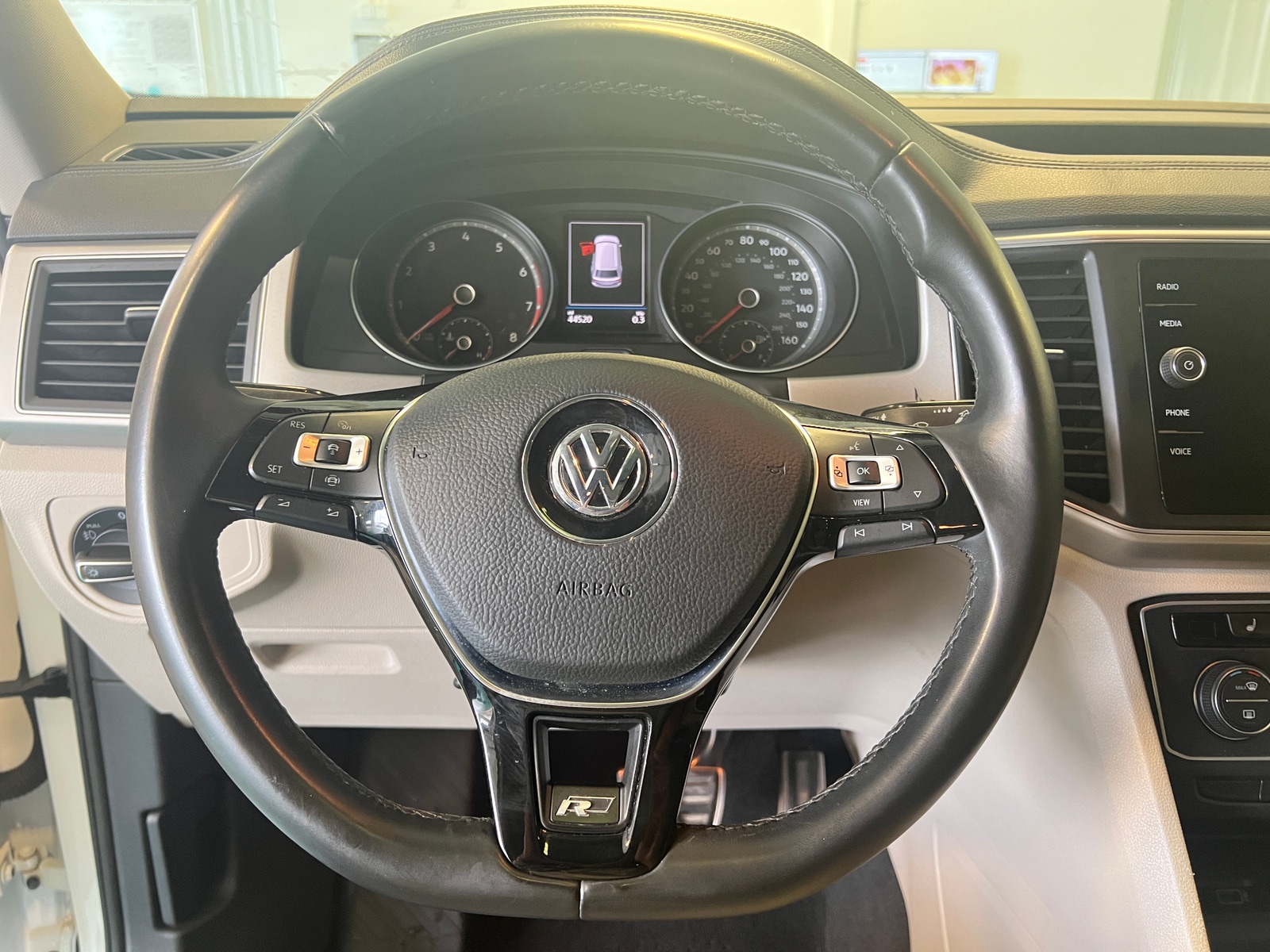 Thumbnail: 2019 Volkswagen Atlas - 4