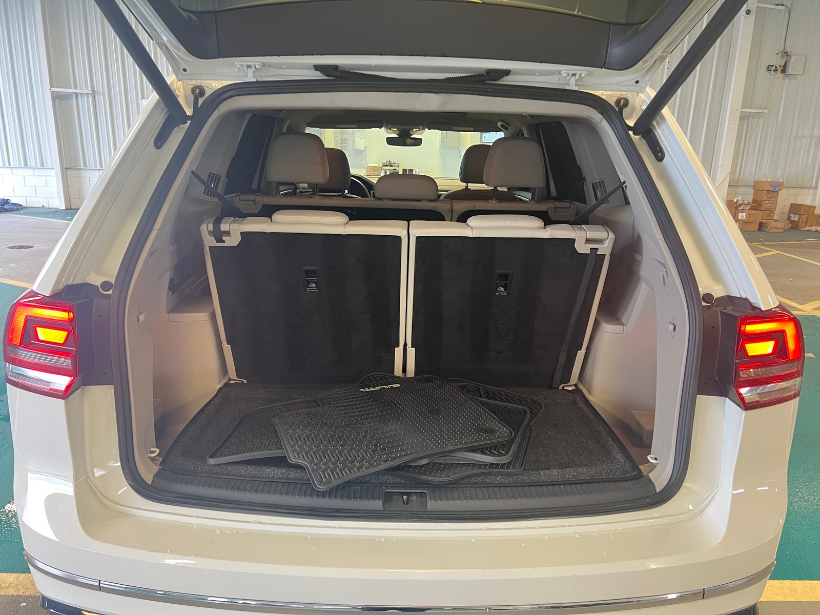Thumbnail: 2019 Volkswagen Atlas - 6