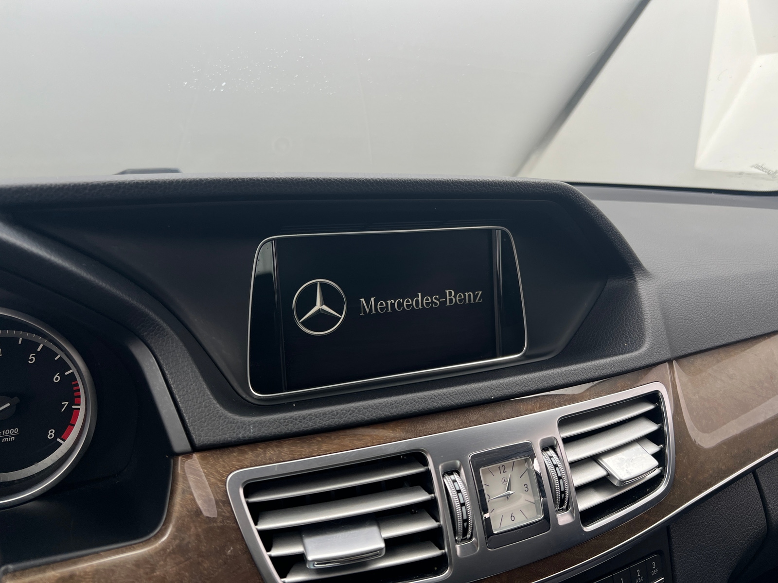 Thumbnail: 2016 Mercedes-Benz E-Class - 3