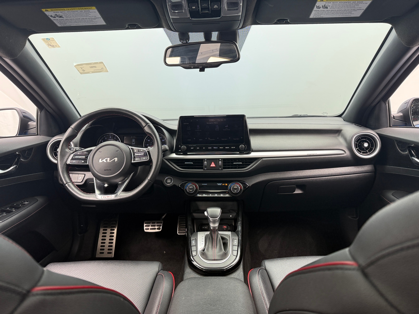 Thumbnail: 2022 Kia Forte - 3