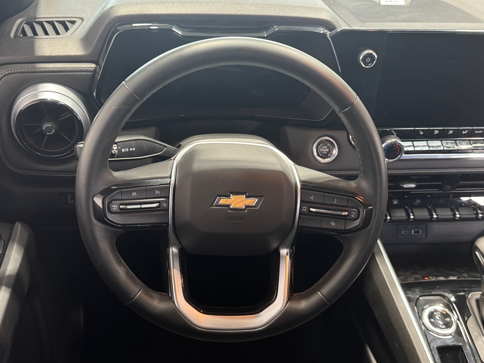Thumbnail: 2023 Chevrolet Colorado - 5