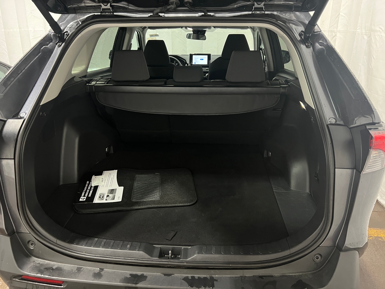 Thumbnail: 2024 Toyota RAV4 - 7