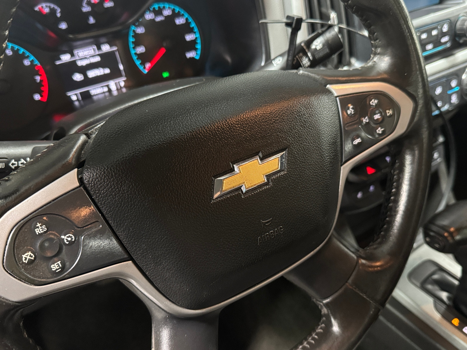 Thumbnail: 2015 Chevrolet Colorado - 5