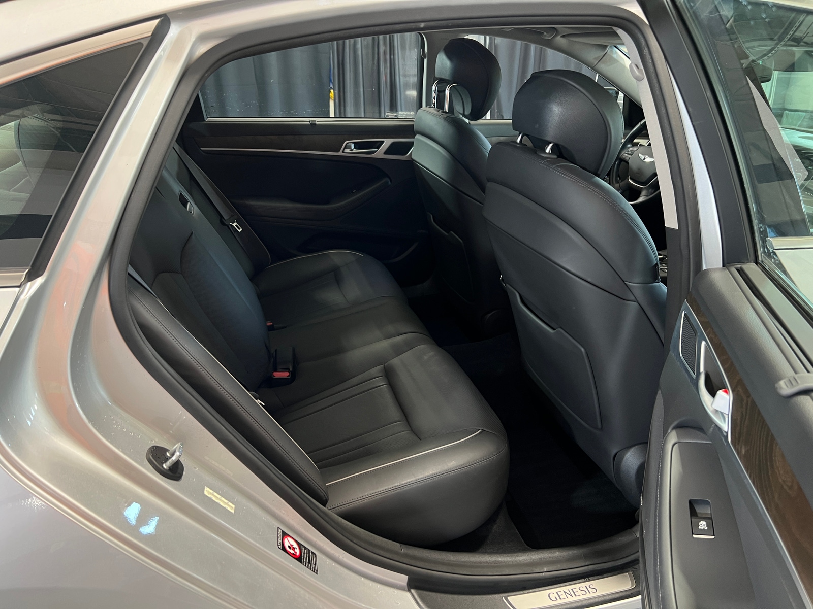 Thumbnail: 2015 Hyundai Genesis - 5