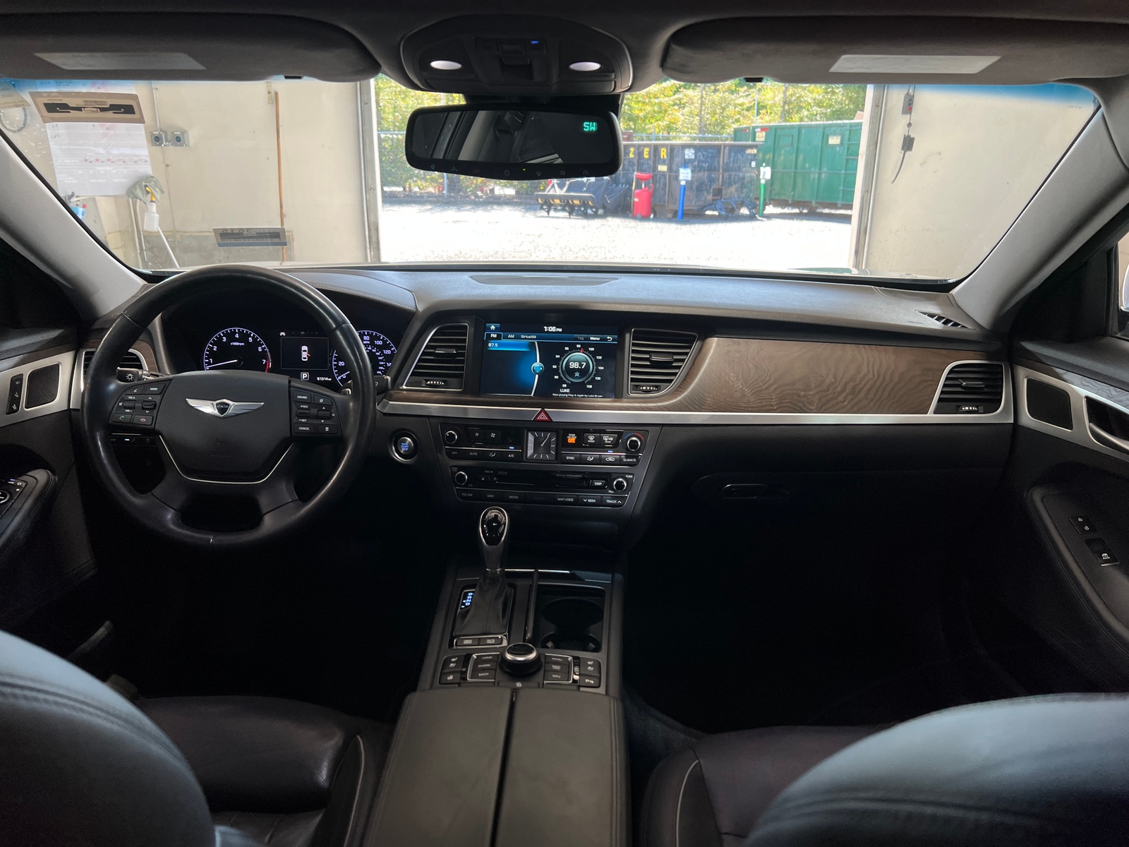 Thumbnail: 2015 Hyundai Genesis - 2