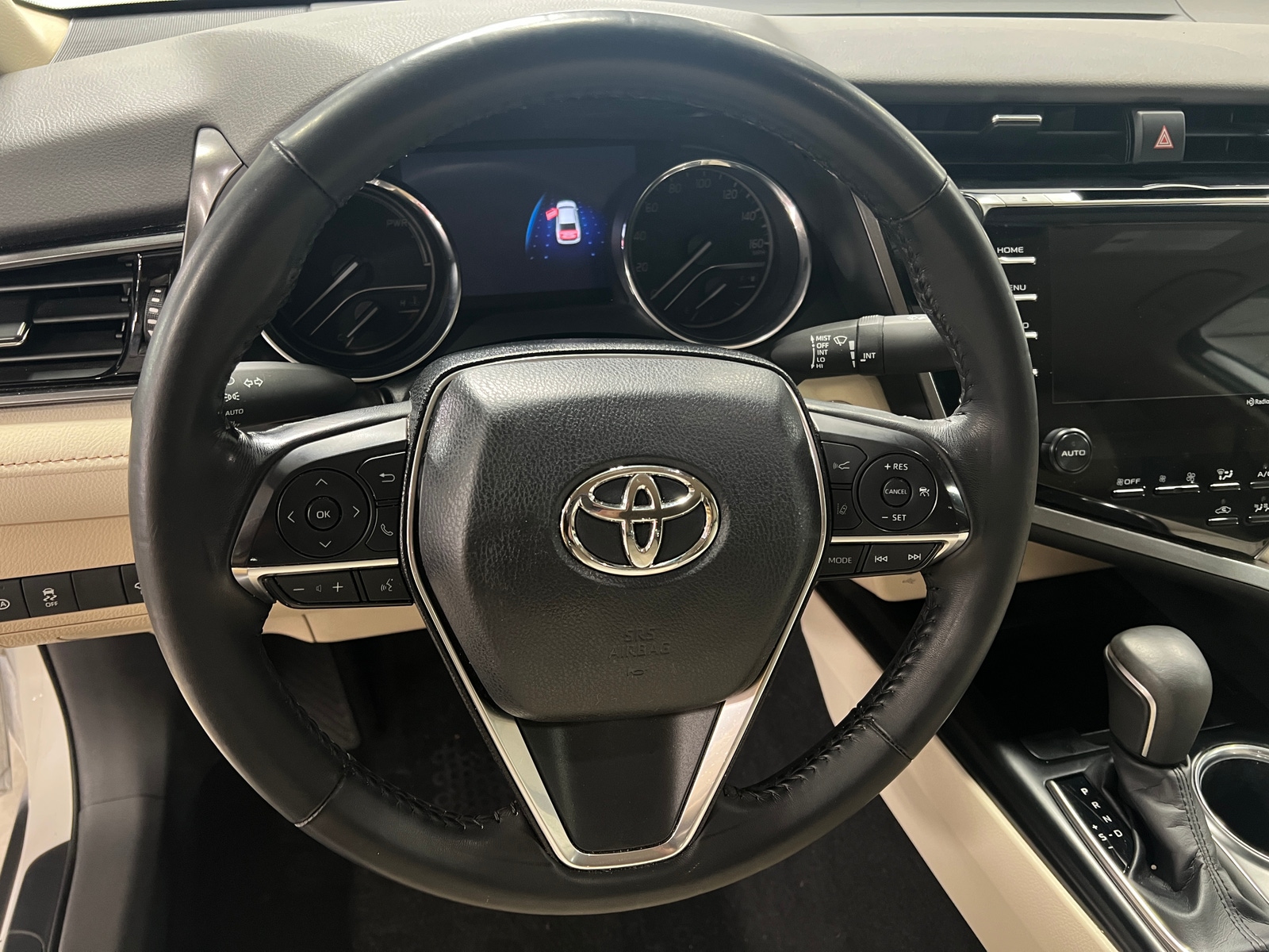 Thumbnail: 2019 Toyota Camry - 4