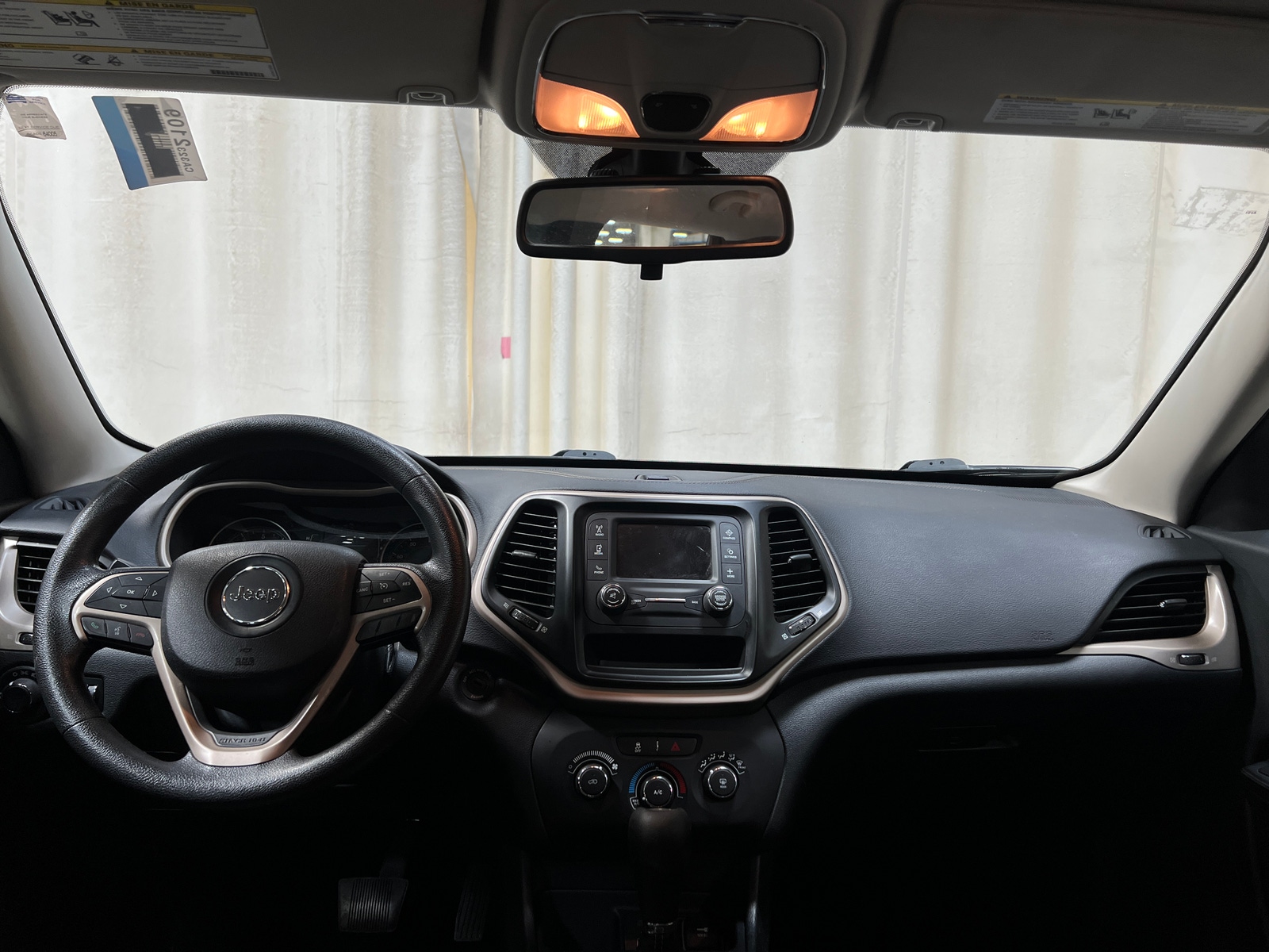 Thumbnail: 2016 Jeep Cherokee - 3