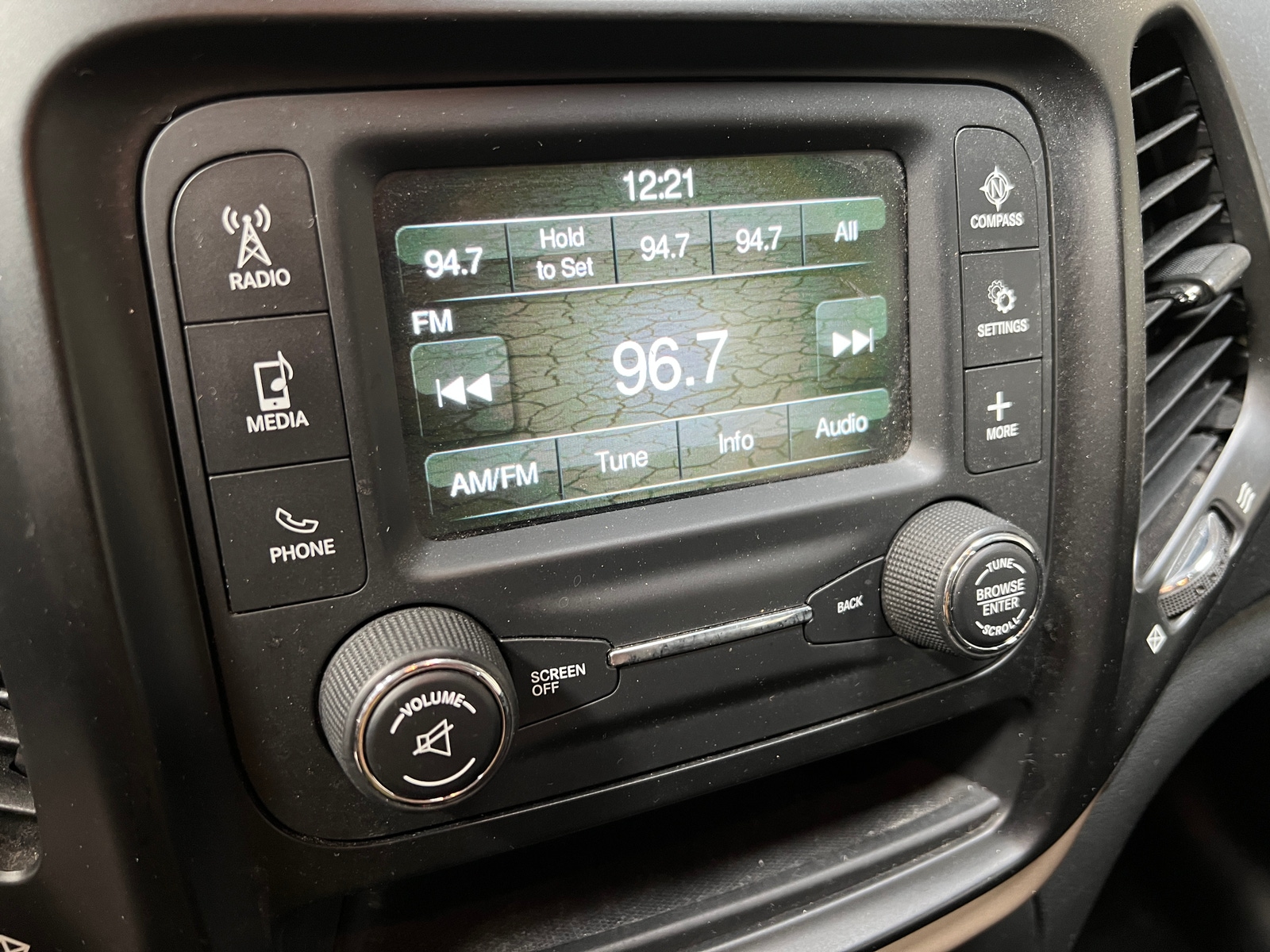 Thumbnail: 2016 Jeep Cherokee - 4