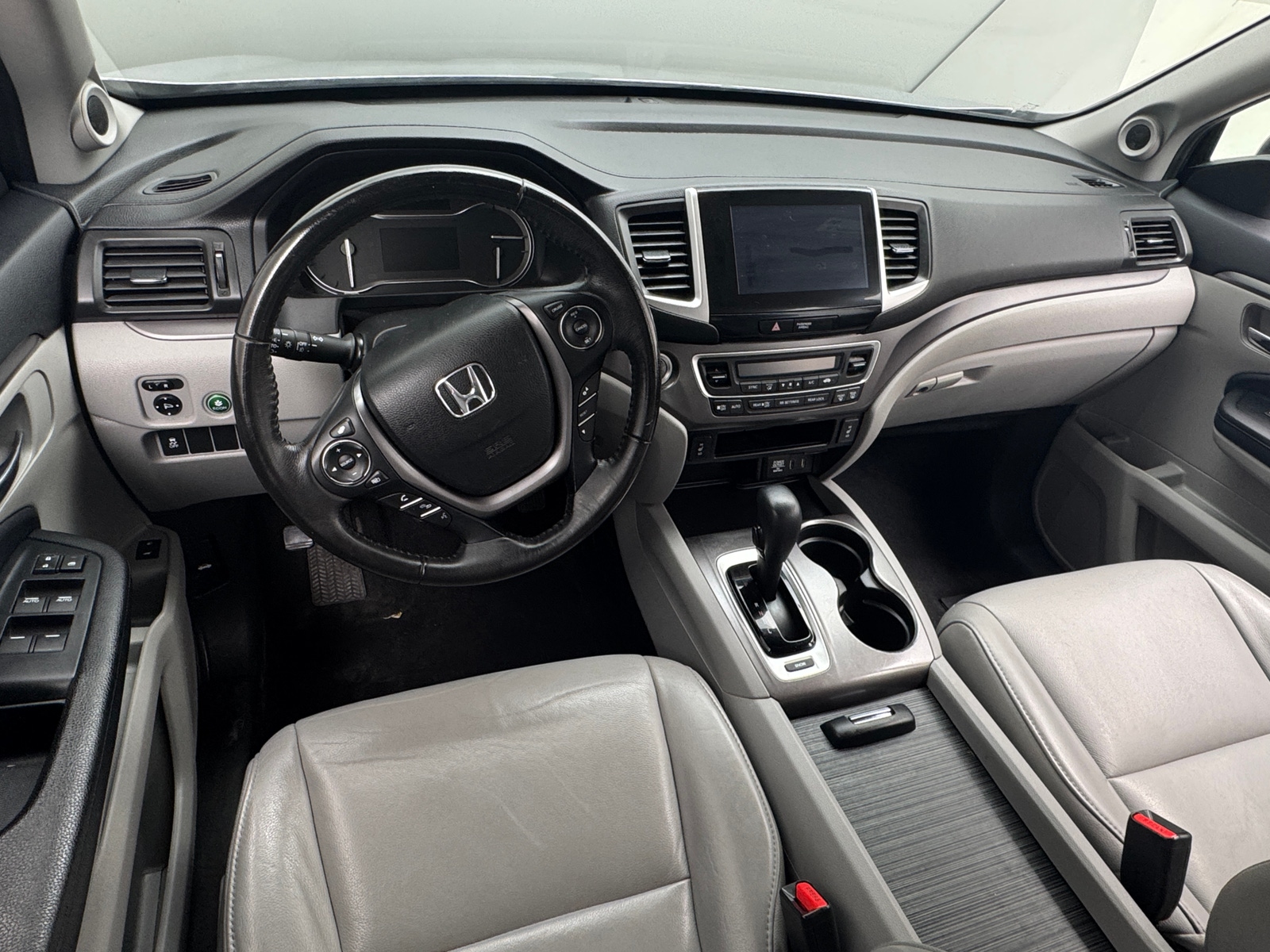 Thumbnail: 2018 Honda Pilot - 2