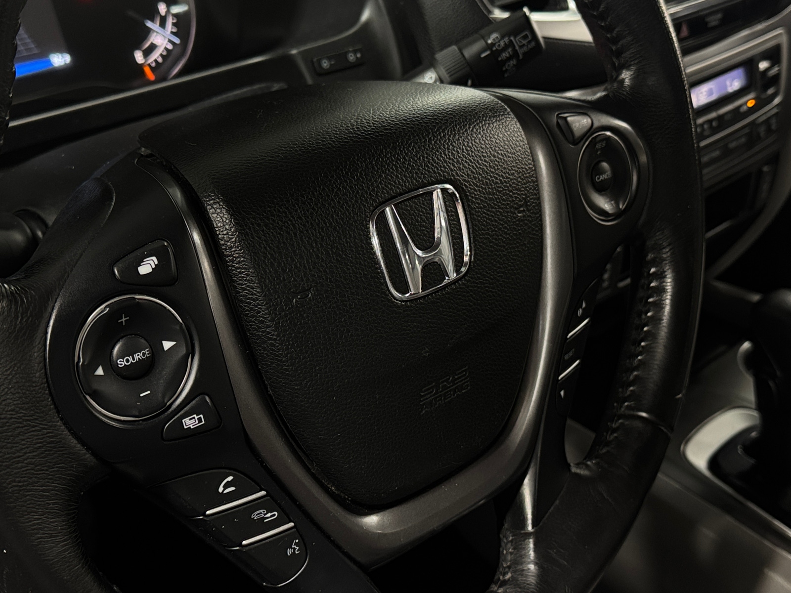 Thumbnail: 2018 Honda Pilot - 4