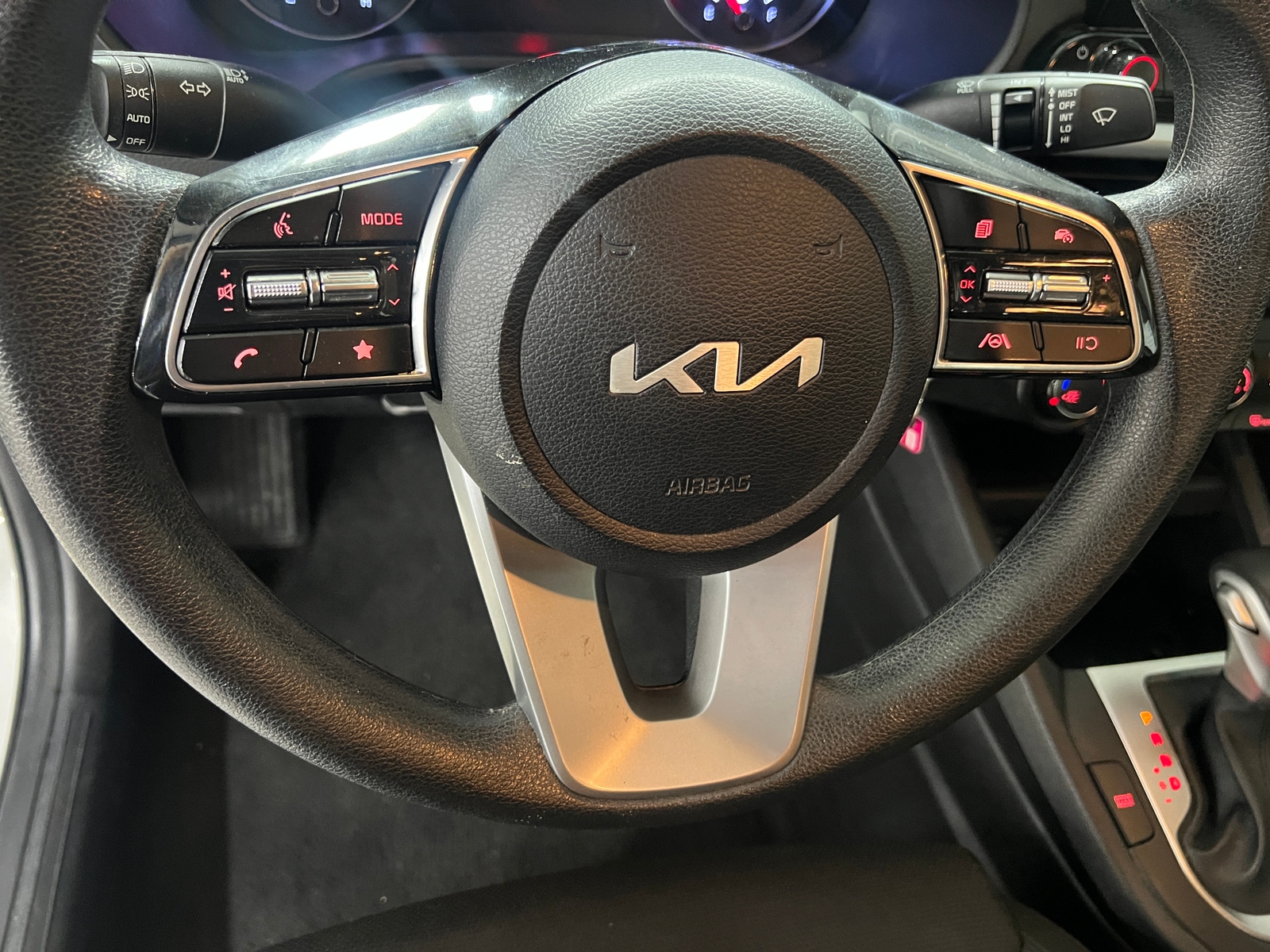 Thumbnail: 2023 Kia Forte - 5