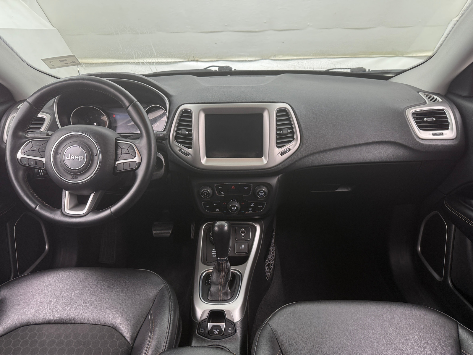 Thumbnail: 2019 Jeep Compass - 3
