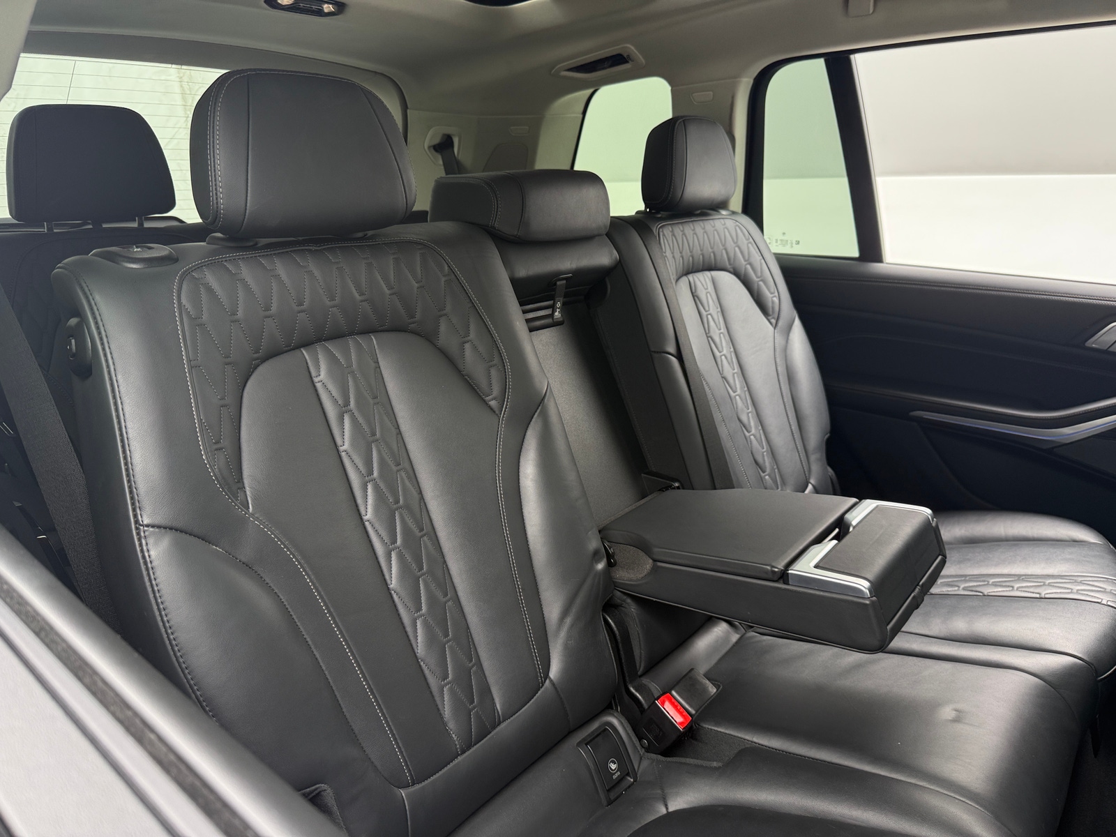 Thumbnail: 2024 BMW X7 - 5