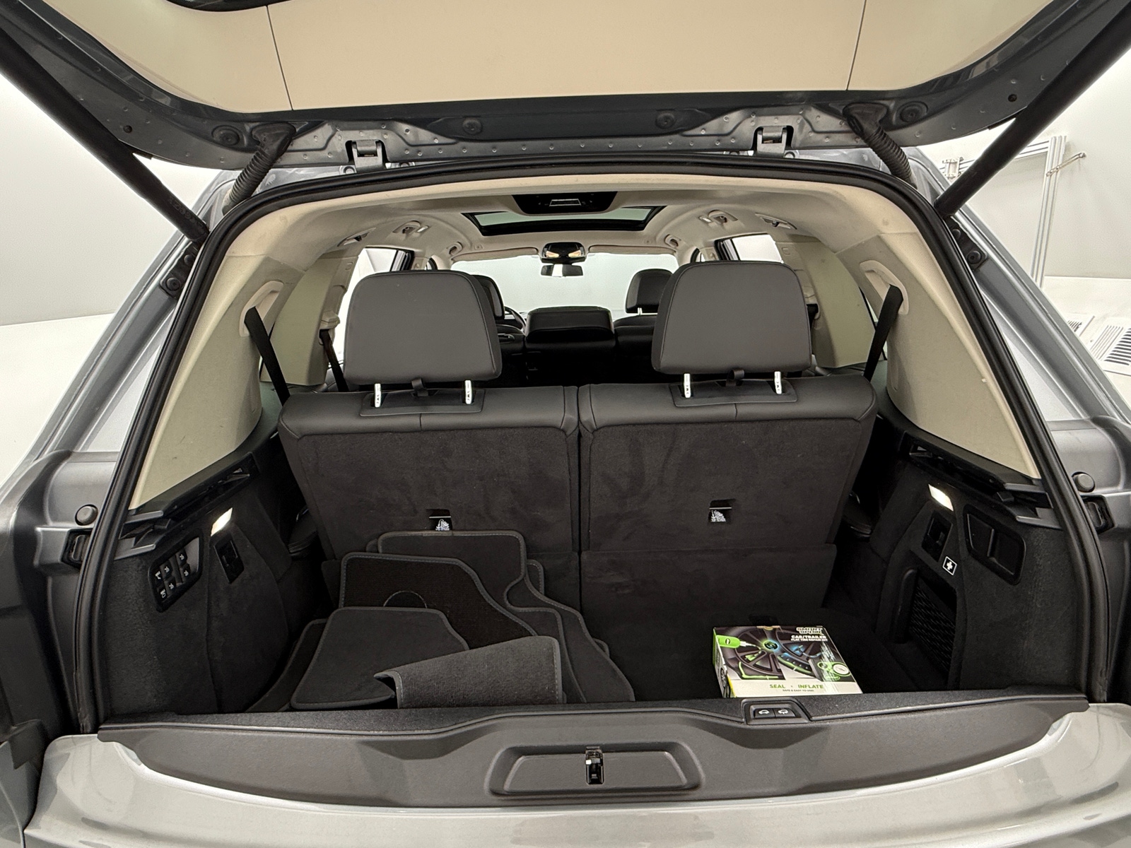 Thumbnail: 2024 BMW X7 - 6