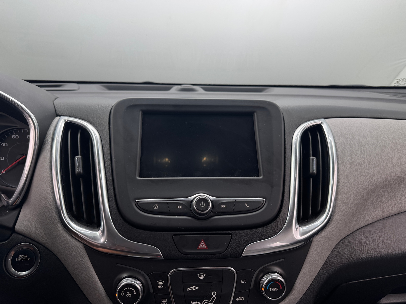 Thumbnail: 2021 Chevrolet Equinox - 4