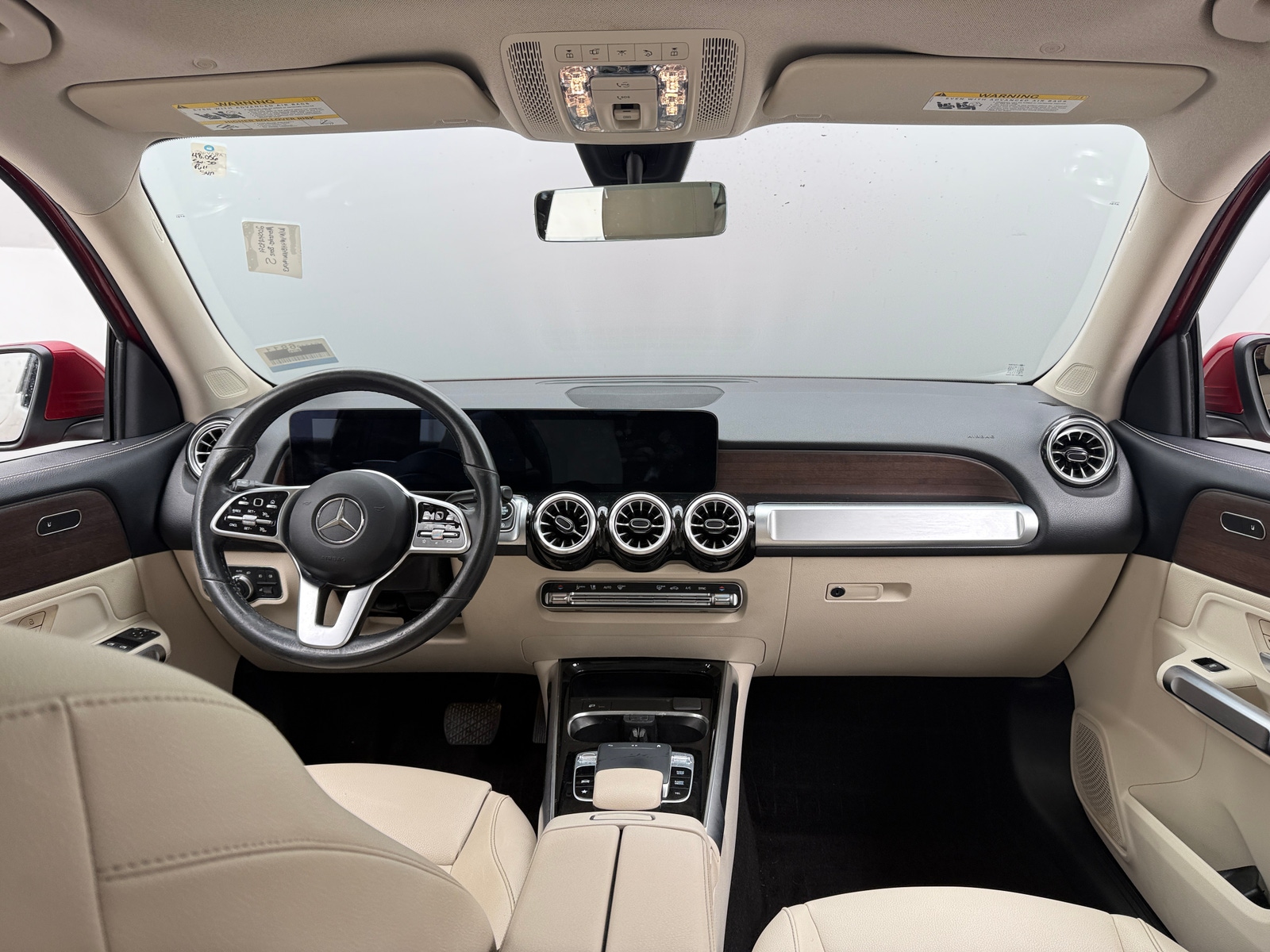 Thumbnail: 2022 Mercedes-Benz GLB - 2