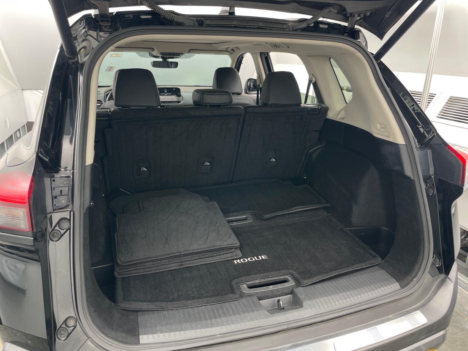 Thumbnail: 2023 Nissan Rogue - 7