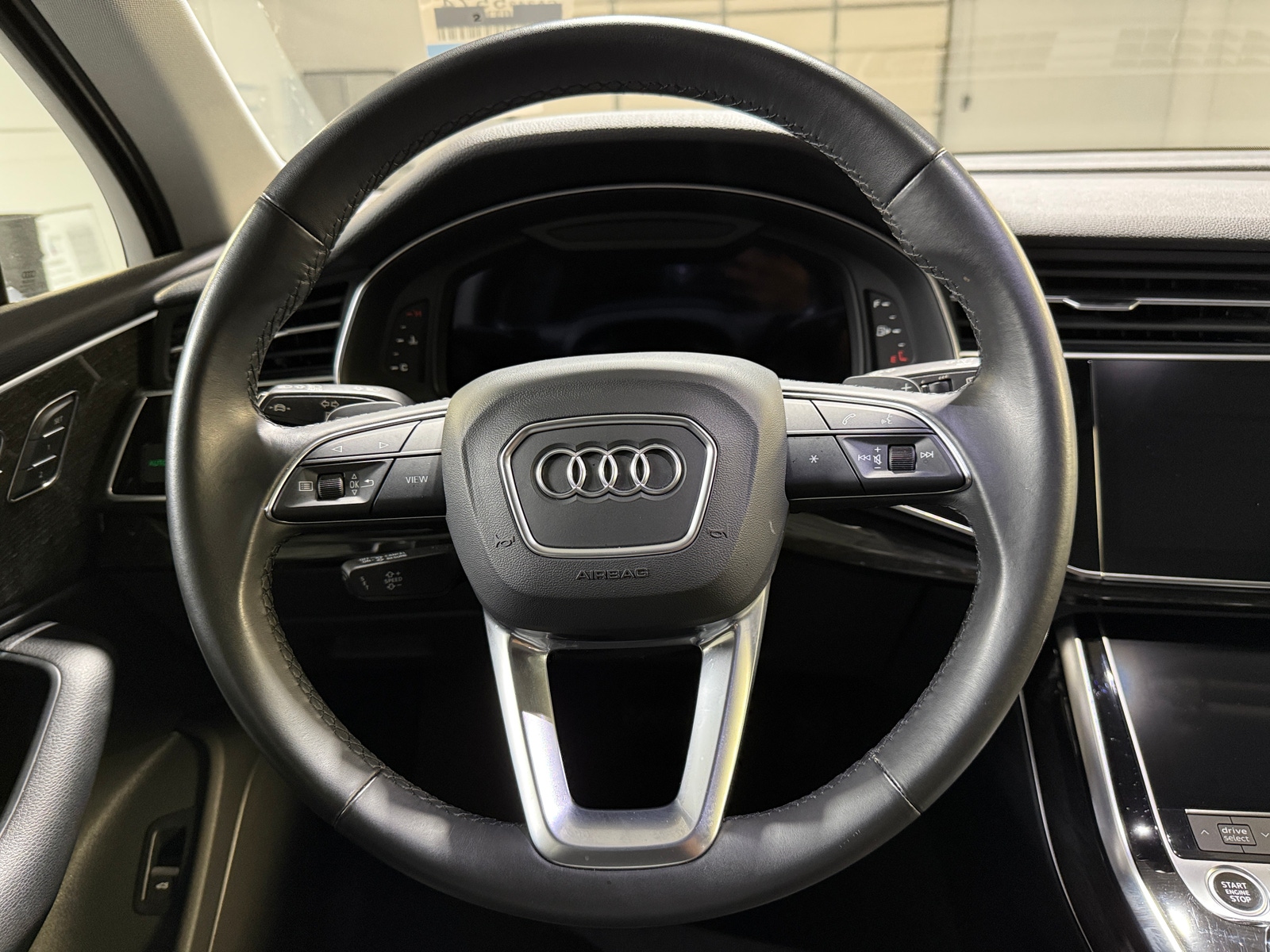 Thumbnail: 2022 Audi Q7 - 4