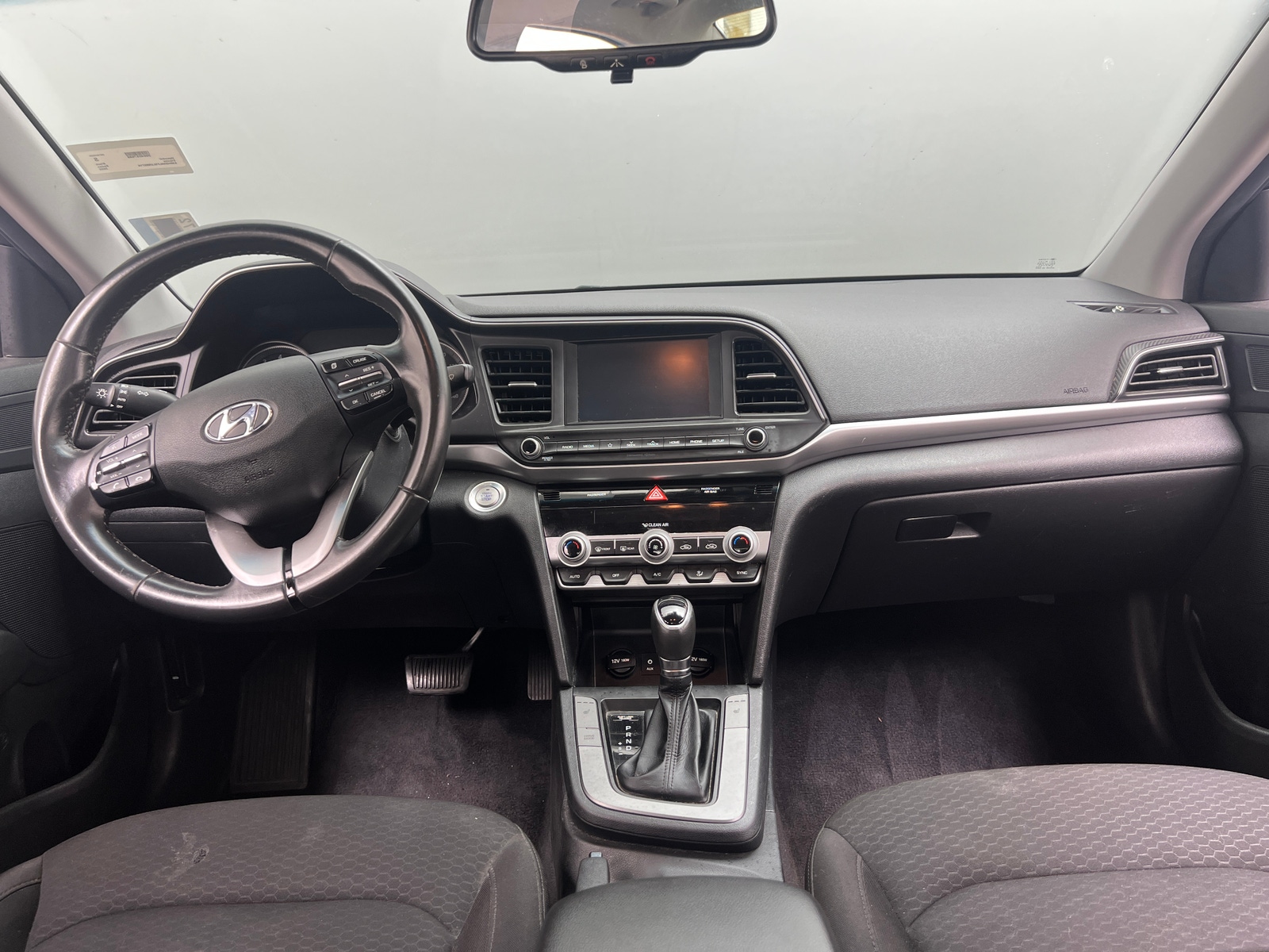 Thumbnail: 2020 Hyundai Elantra - 3