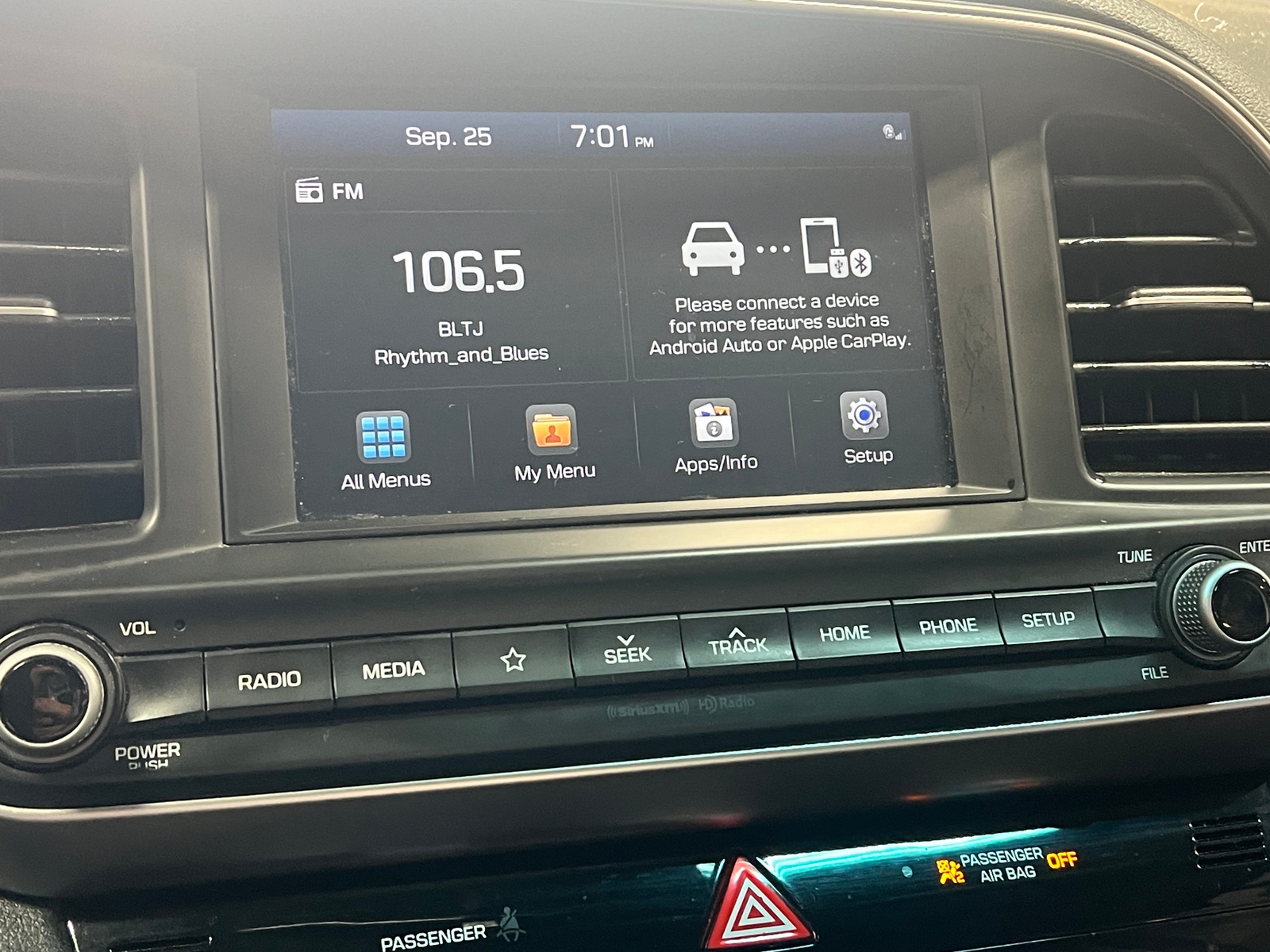 Thumbnail: 2020 Hyundai Elantra - 4