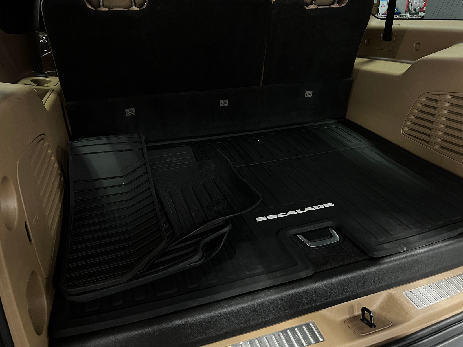 Thumbnail: 2018 Cadillac Escalade - 6