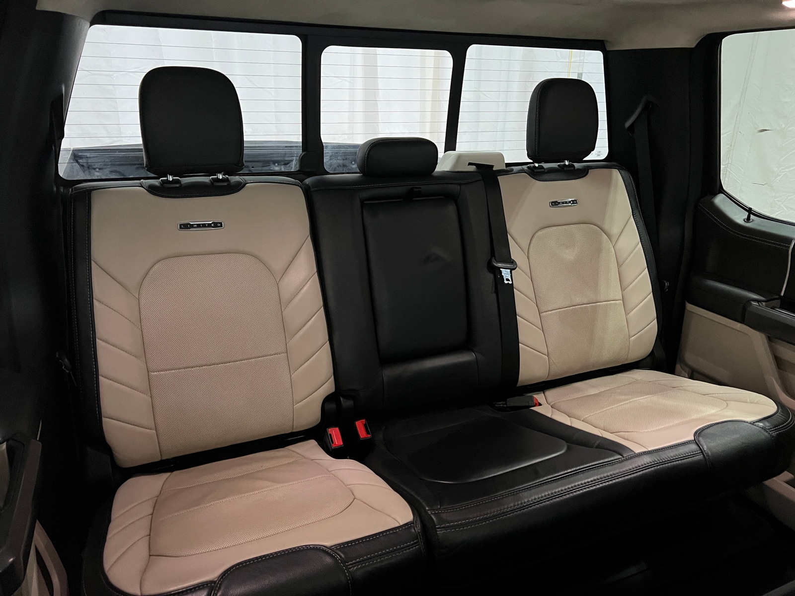 Thumbnail: 2020 Ford Econoline - 6
