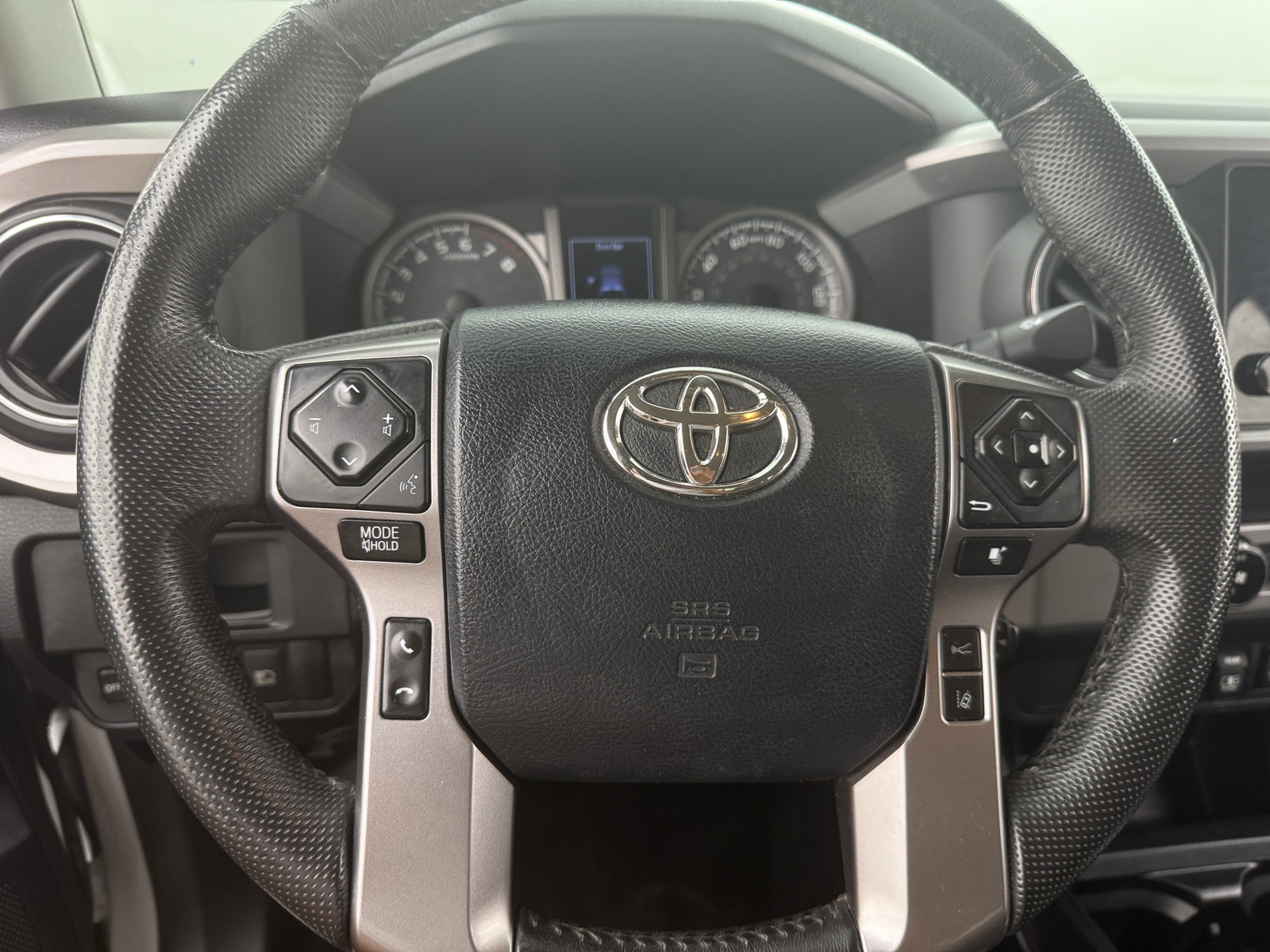Thumbnail: 2018 Toyota Tacoma - 5