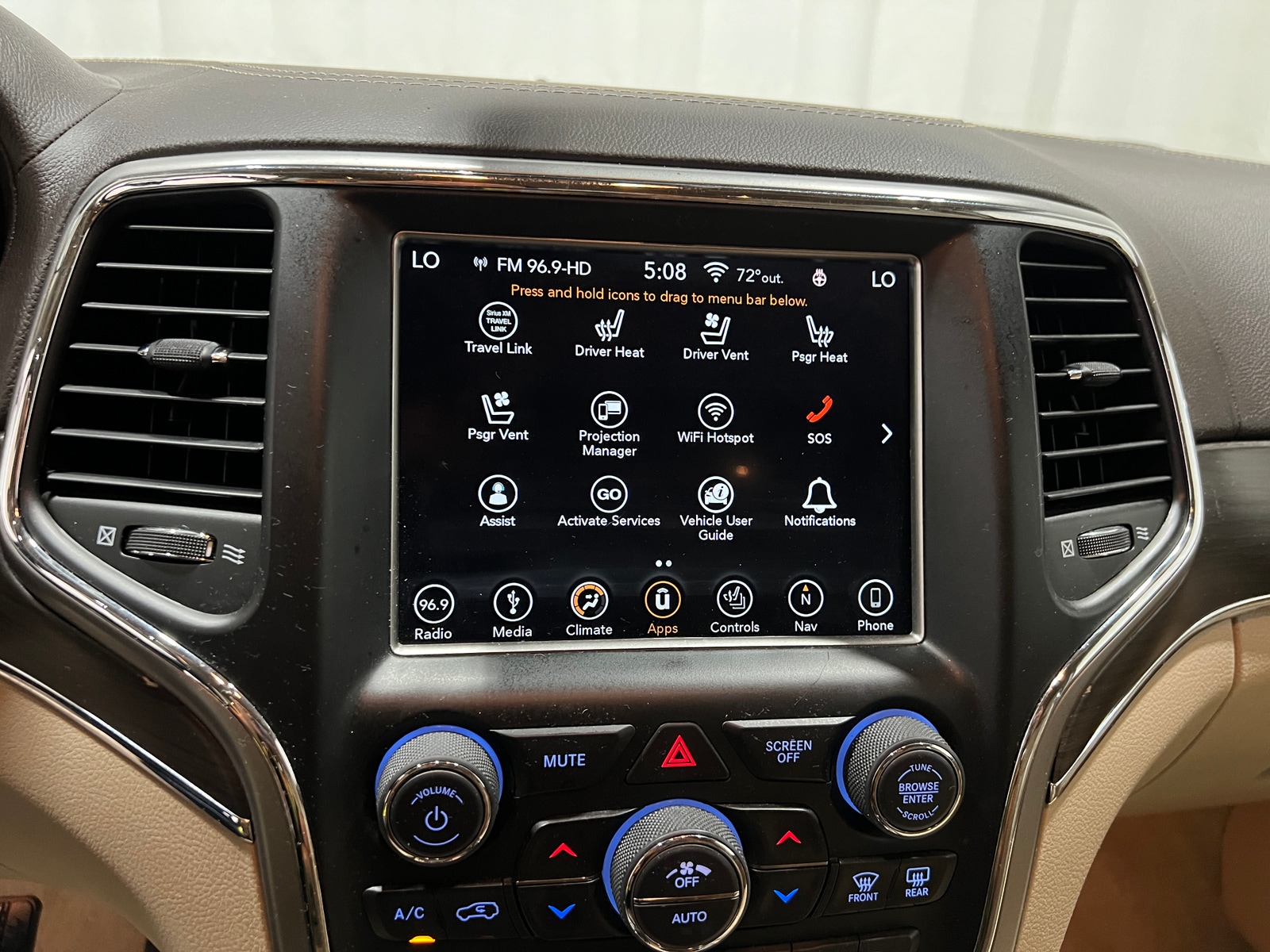 Thumbnail: 2018 Jeep Grand Cherokee - 3