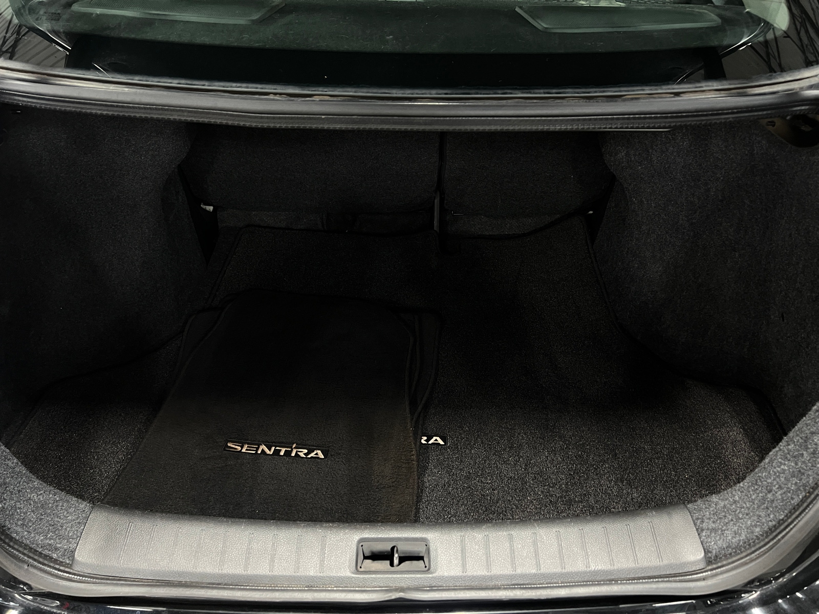 Thumbnail: 2017 Nissan Sentra - 7