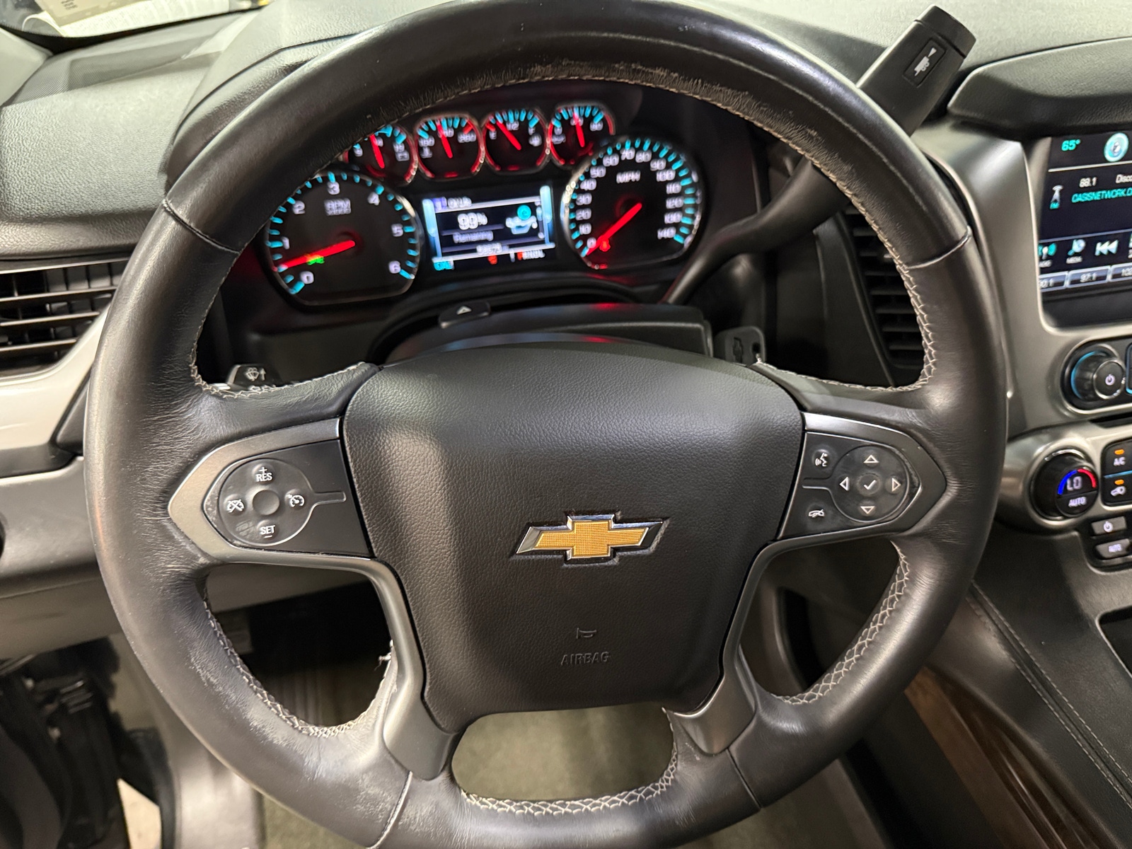 Thumbnail: 2017 Chevrolet Tahoe - 5