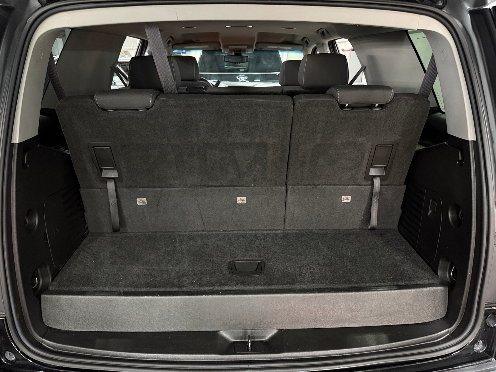 Thumbnail: 2017 Chevrolet Tahoe - 7
