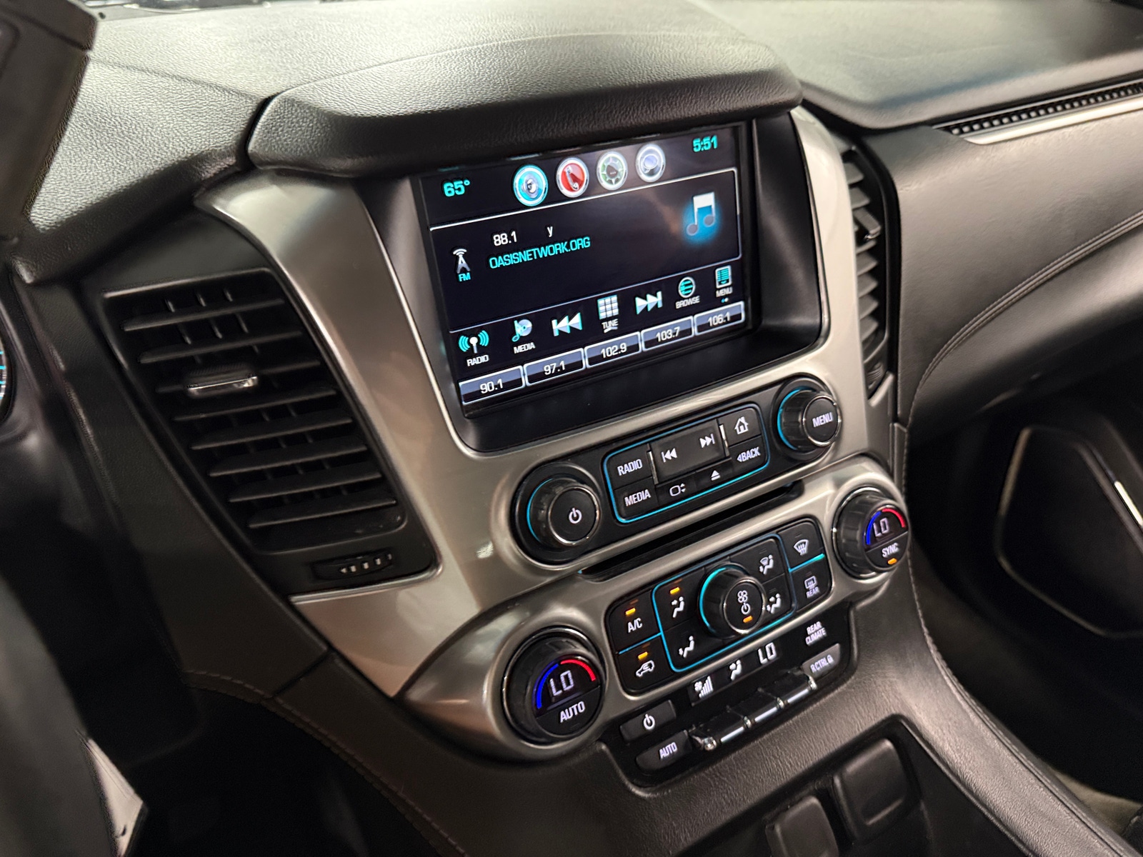 Thumbnail: 2017 Chevrolet Tahoe - 4