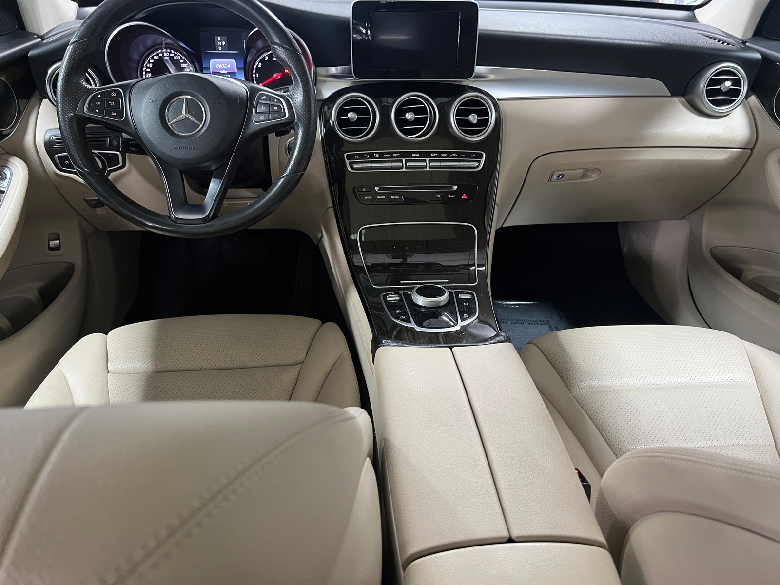 Thumbnail: 2018 Mercedes-Benz GLC - 2