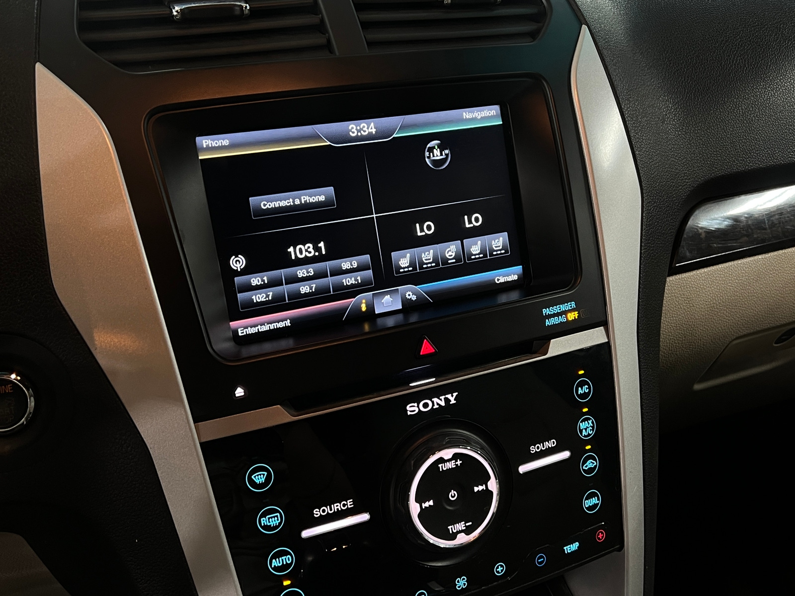 Thumbnail: 2014 Ford Explorer - 3
