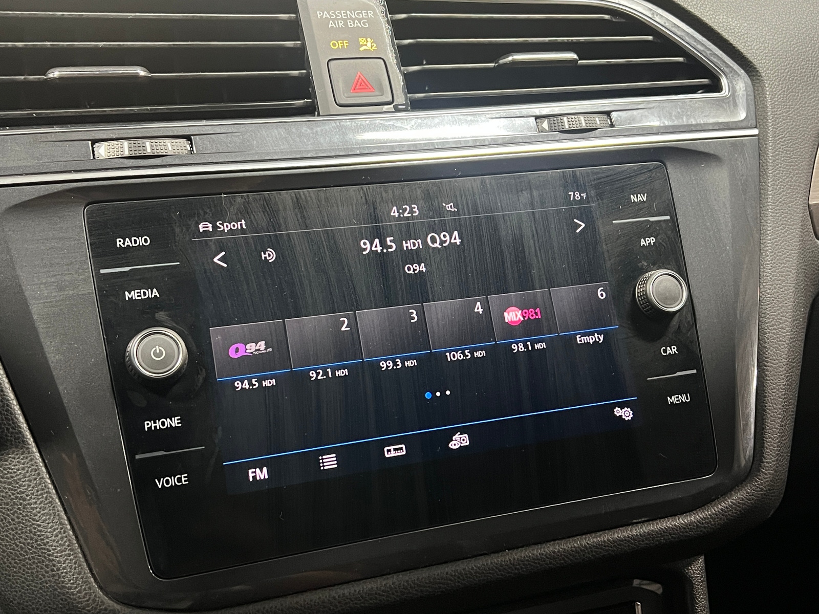 Thumbnail: 2019 Volkswagen Tiguan - 3