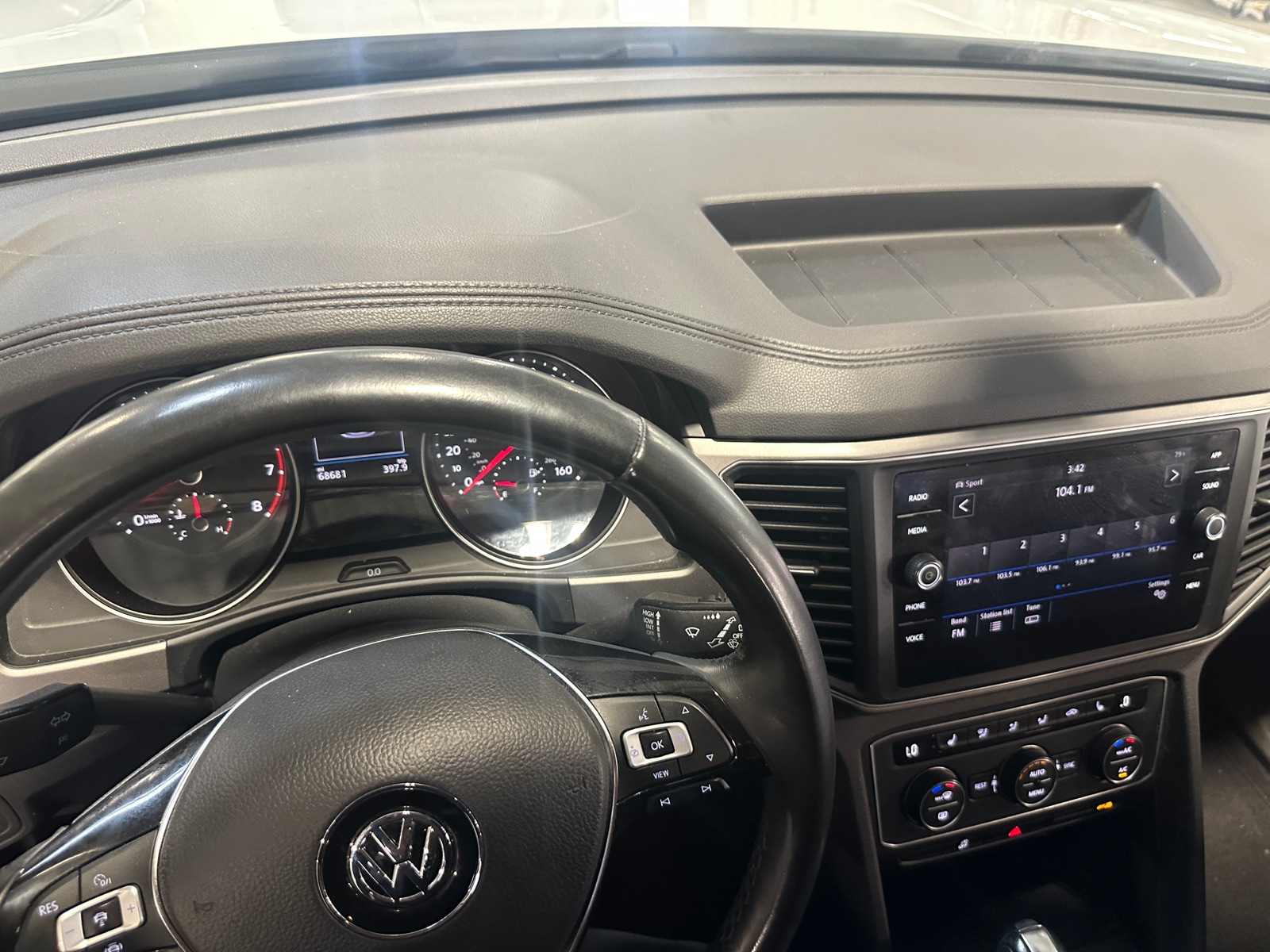 Thumbnail: 2019 Volkswagen Atlas - 2