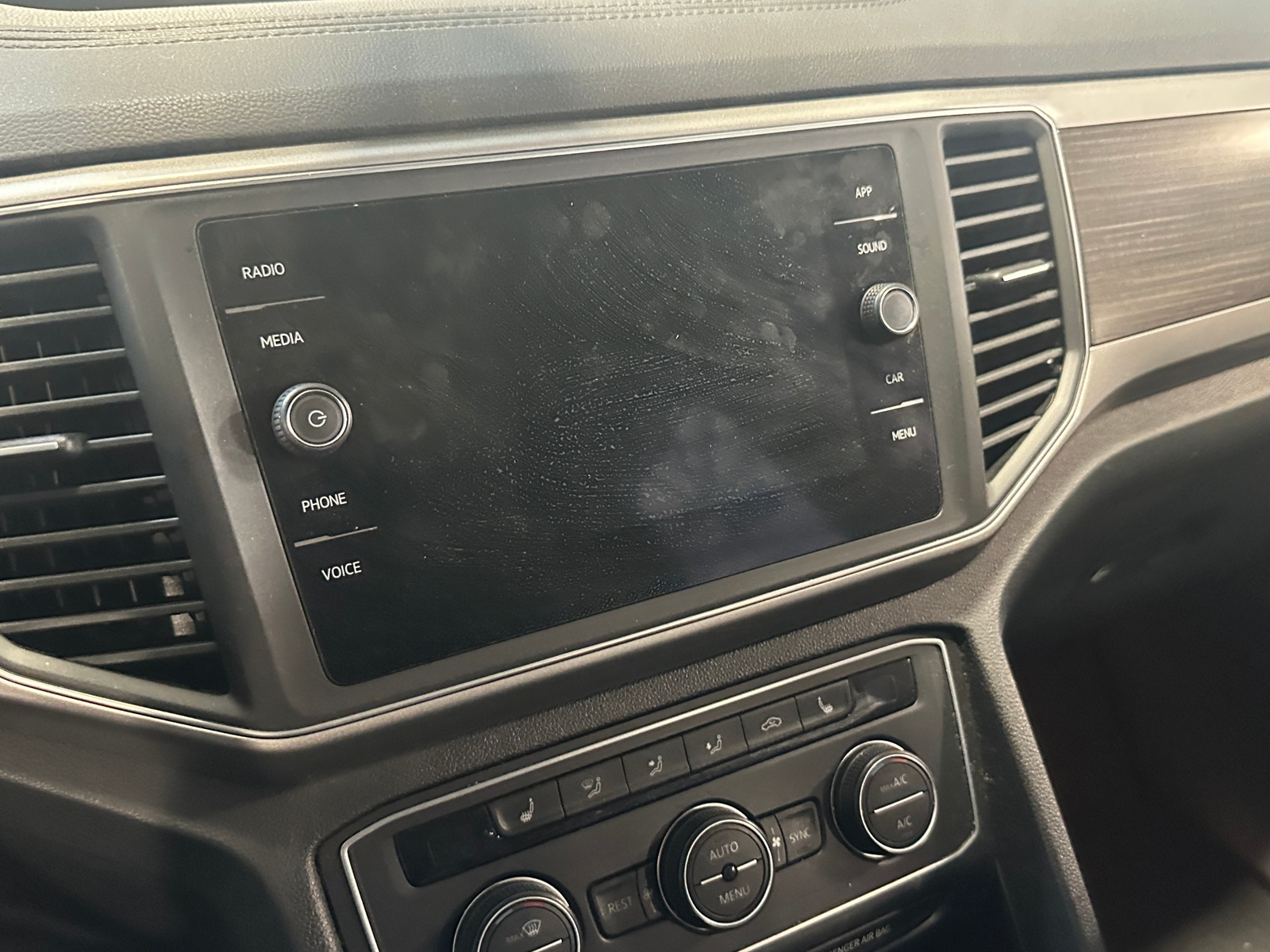 Thumbnail: 2019 Volkswagen Atlas - 3