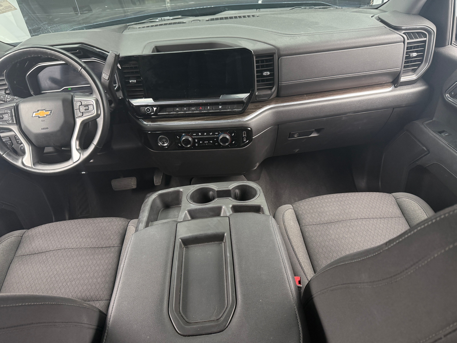 Thumbnail: 2023 Chevrolet Silverado 1500 - 3