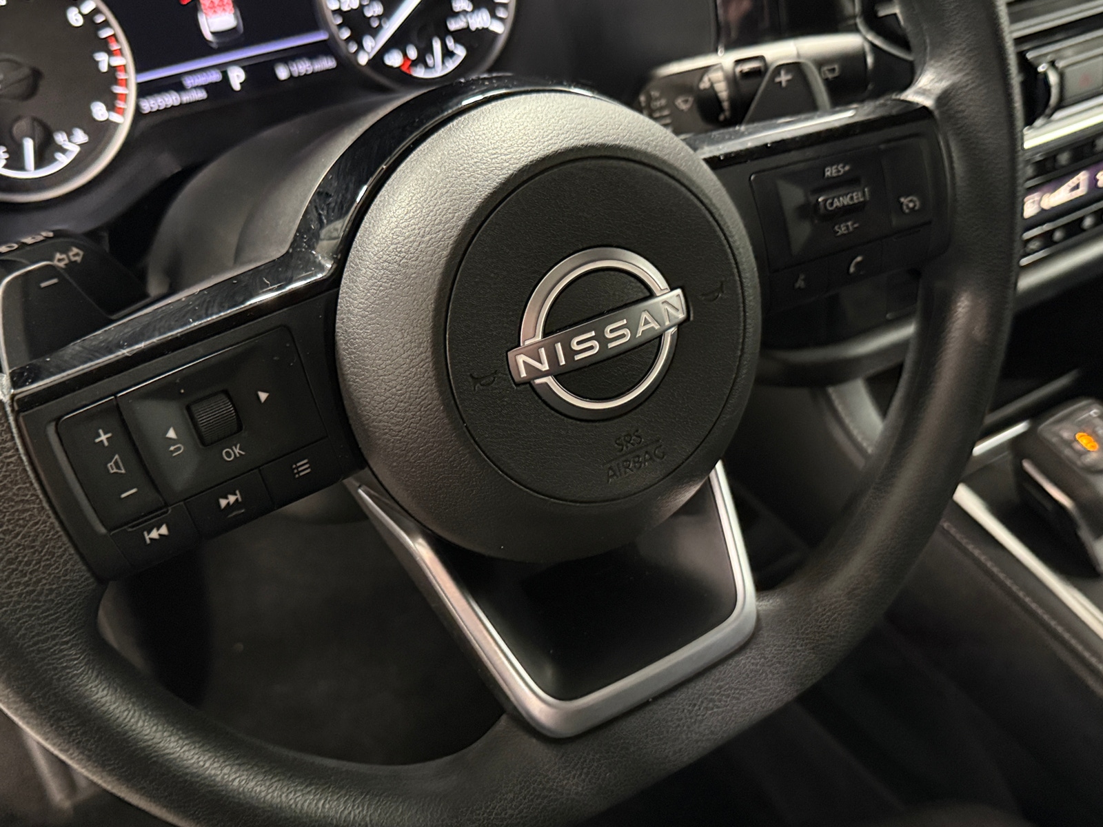 Thumbnail: 2022 Nissan Pathfinder - 5