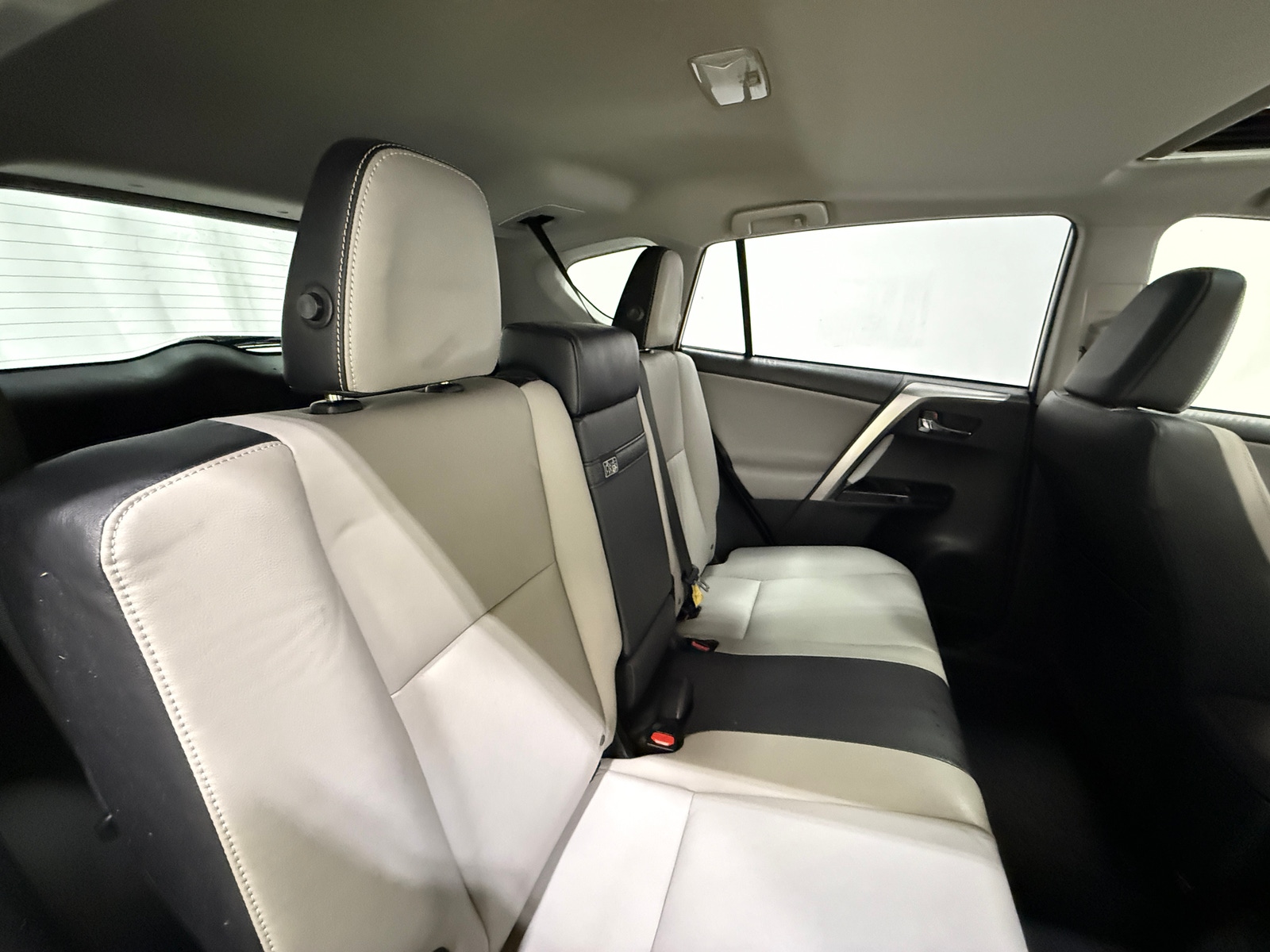 Thumbnail: 2018 Toyota RAV4 - 5
