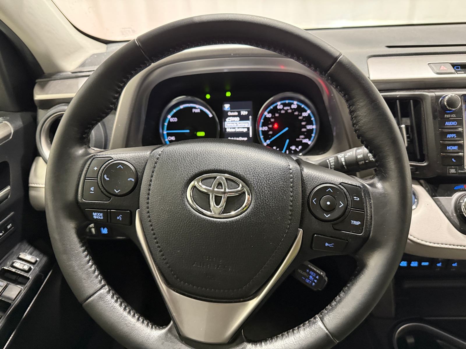 Thumbnail: 2018 Toyota RAV4 - 4