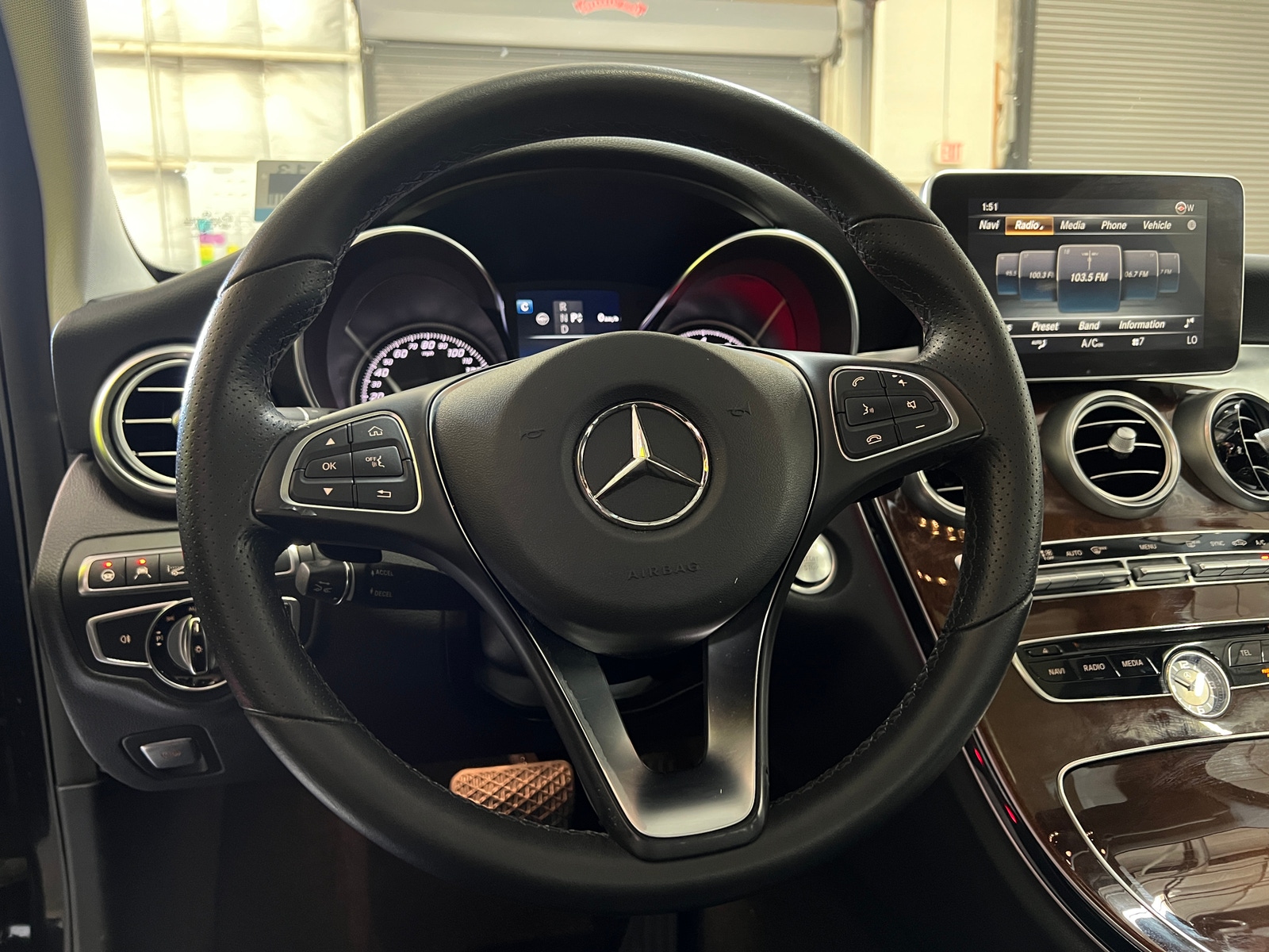 Thumbnail: 2017 Mercedes-Benz C-Class - 4